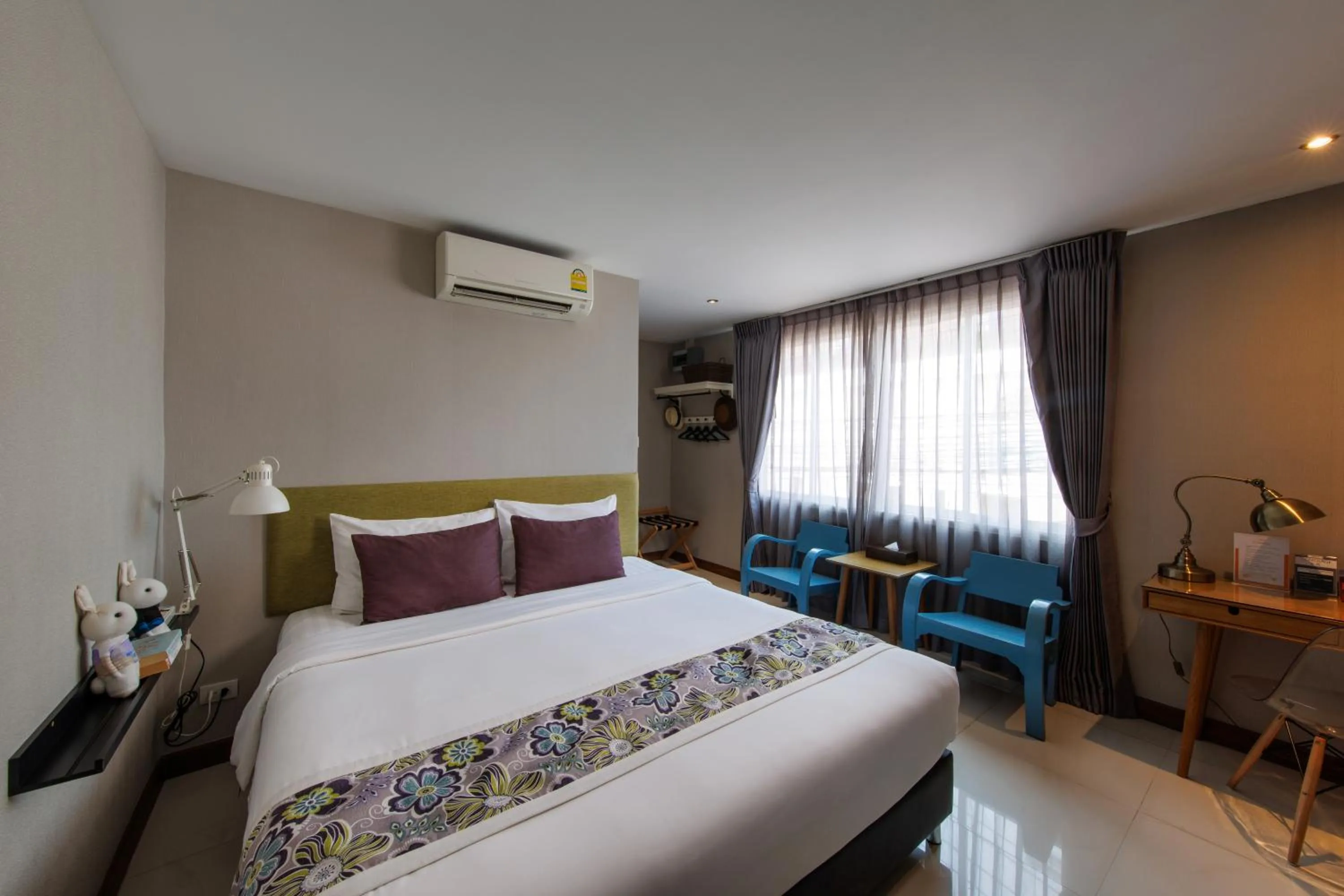 Deluxe King Room in Chala Number 2 Art and Gallery