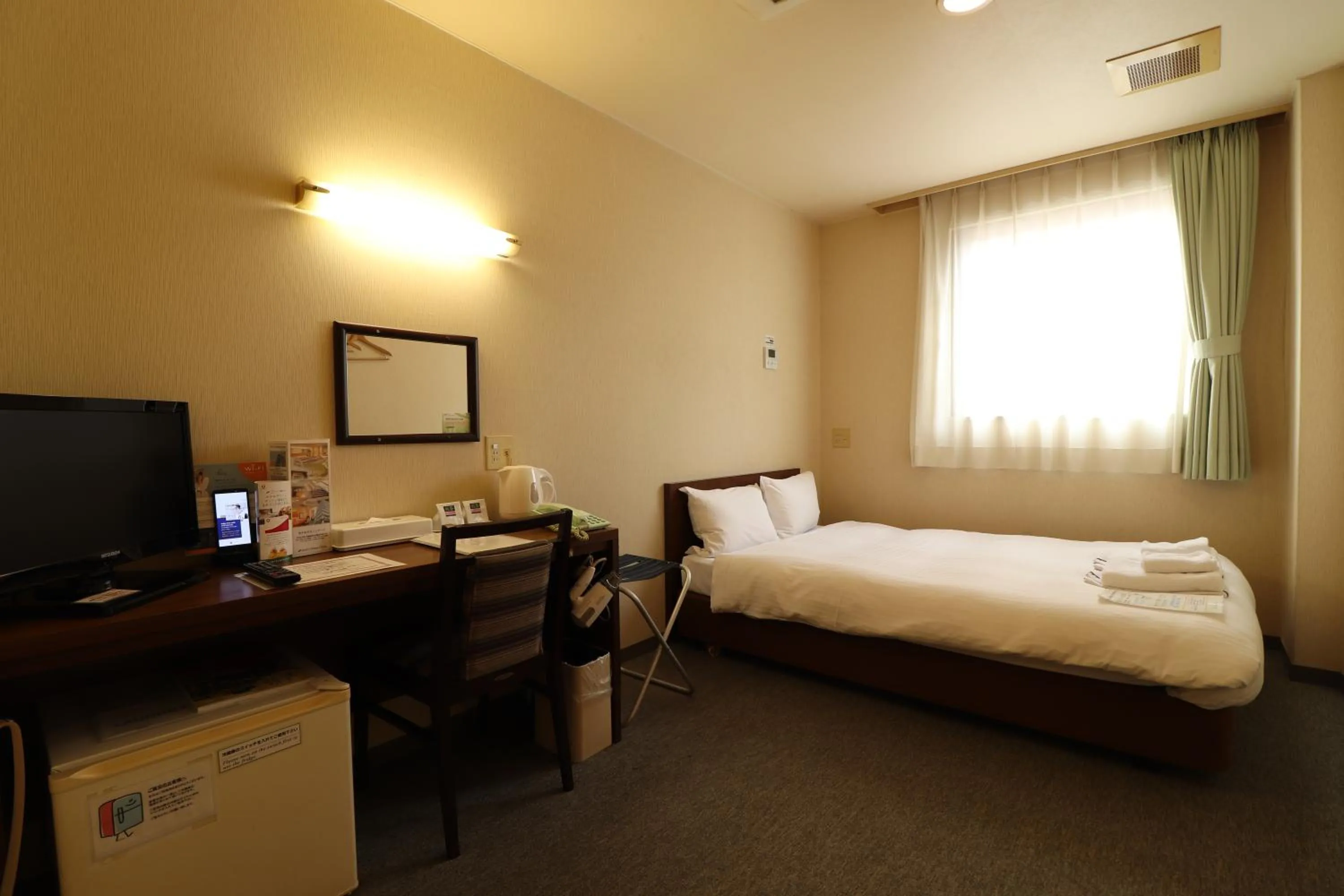 Double Room with Small Double Bed - Non-Smoking in Hotel Green Arbor
