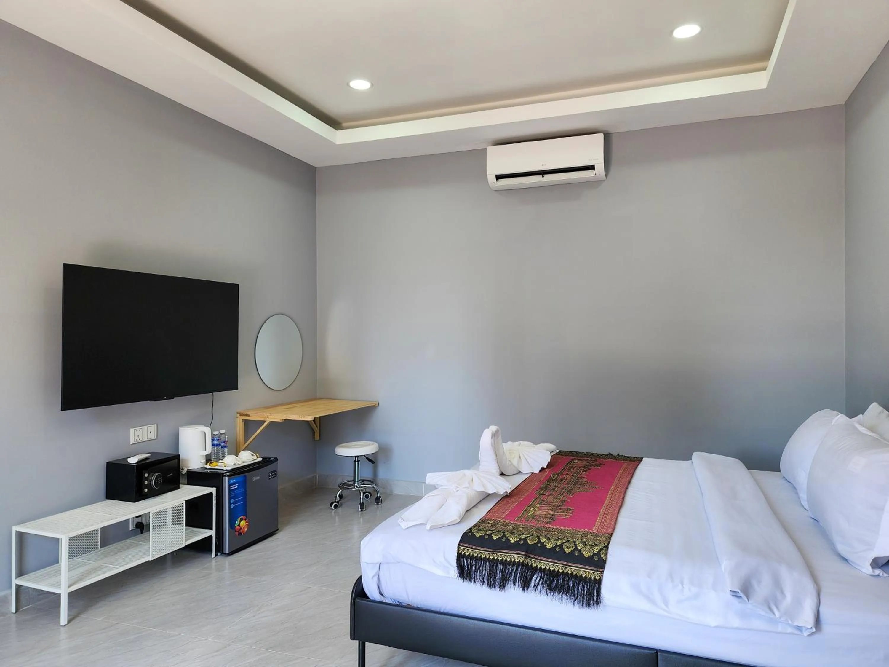 Superior King Room - single occupancy in BKK Concept Hotel