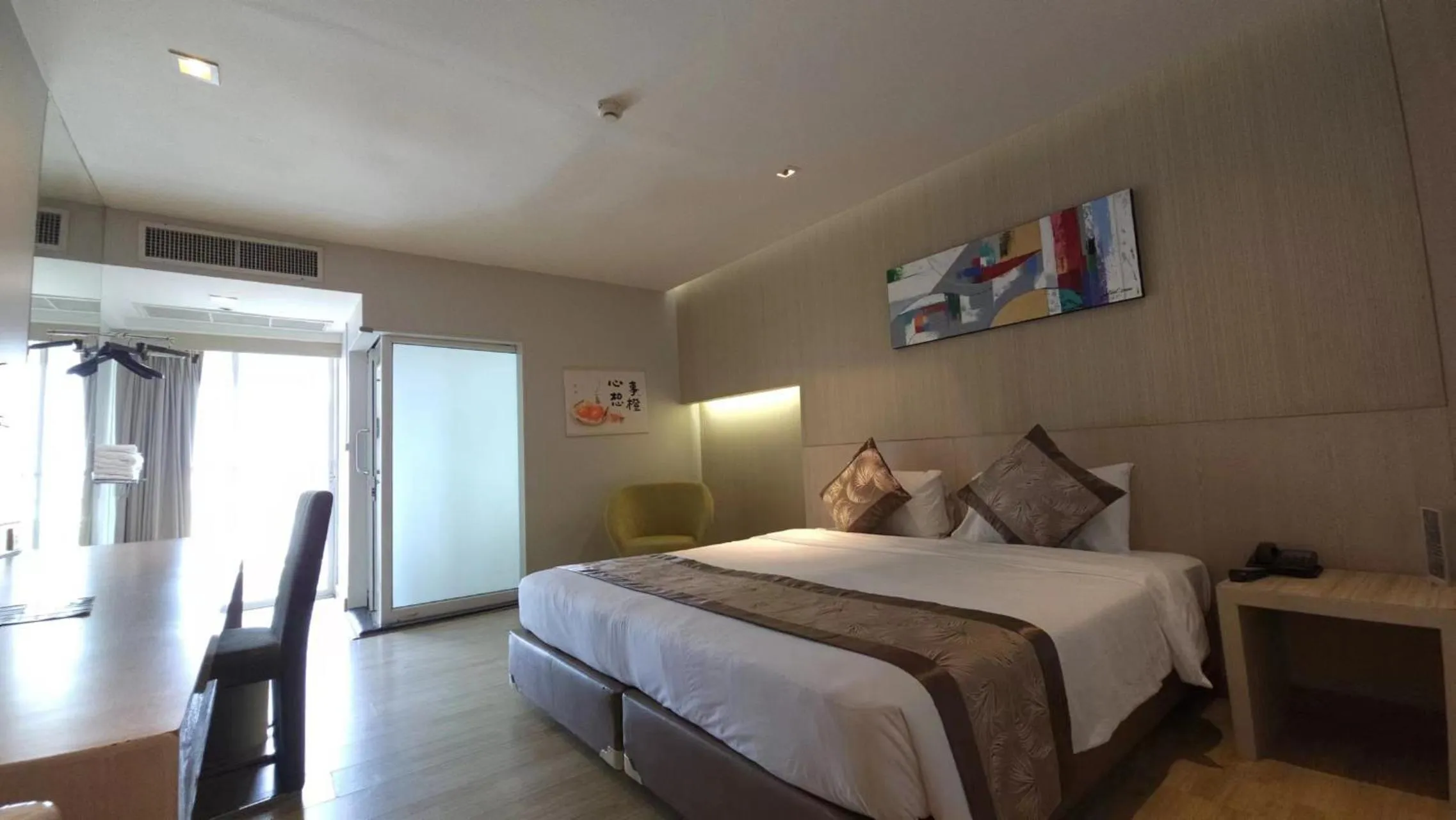 Superior King Room in Palette Hi Hotel Bangkok