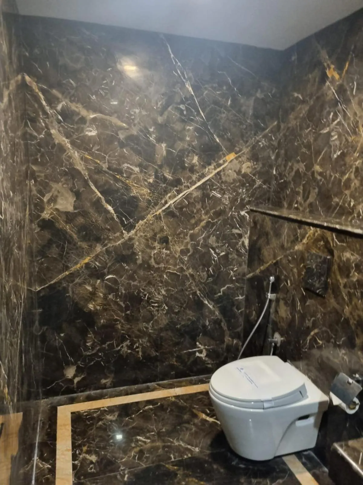 Suite in Hotel Benzz Park Chennai