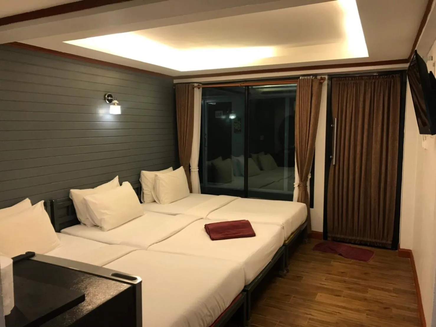 Basic Triple Room in Sinsamut Koh Samed