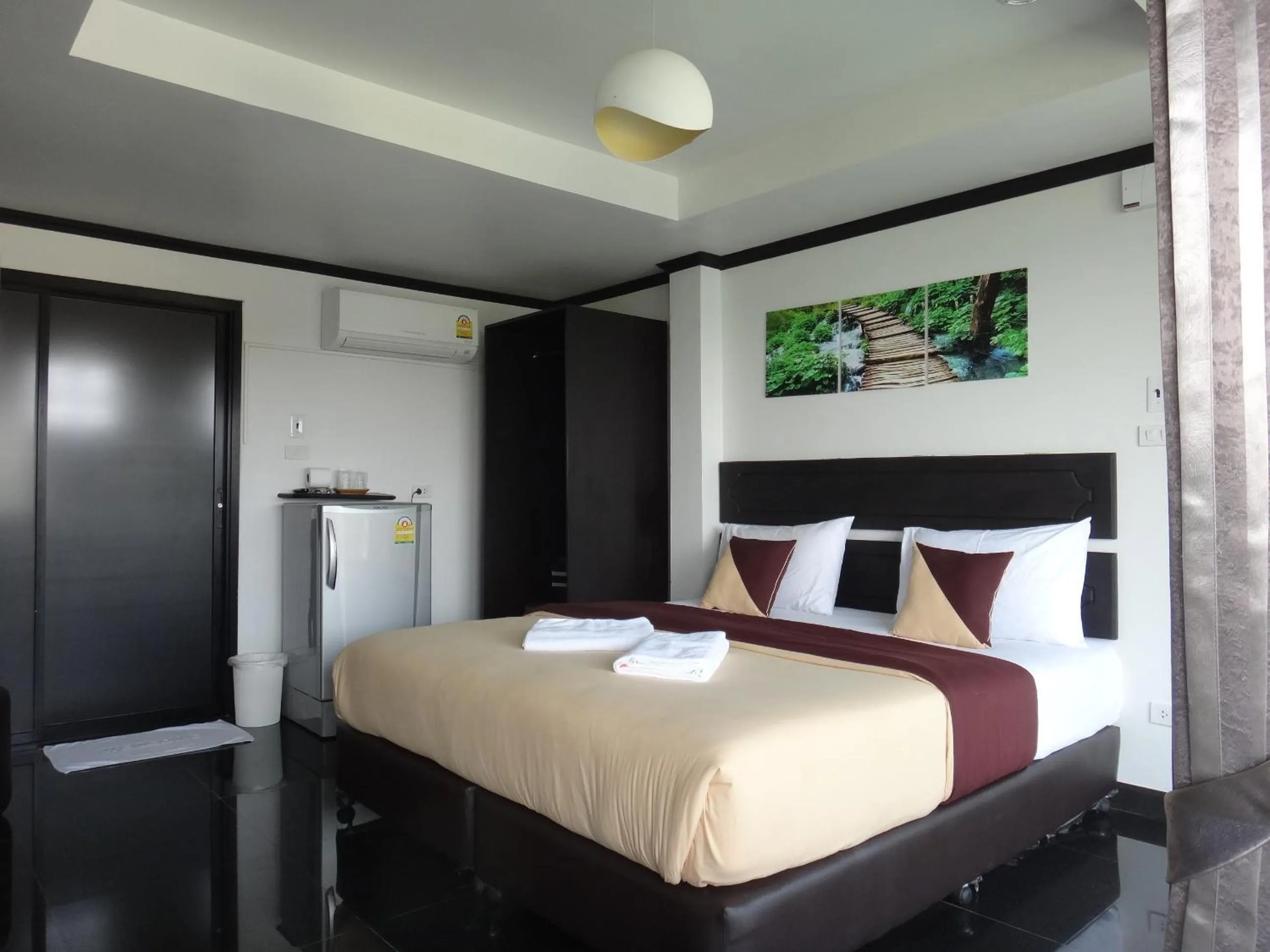 Deluxe Double Room with Sea View in Sinsamut Koh Samed