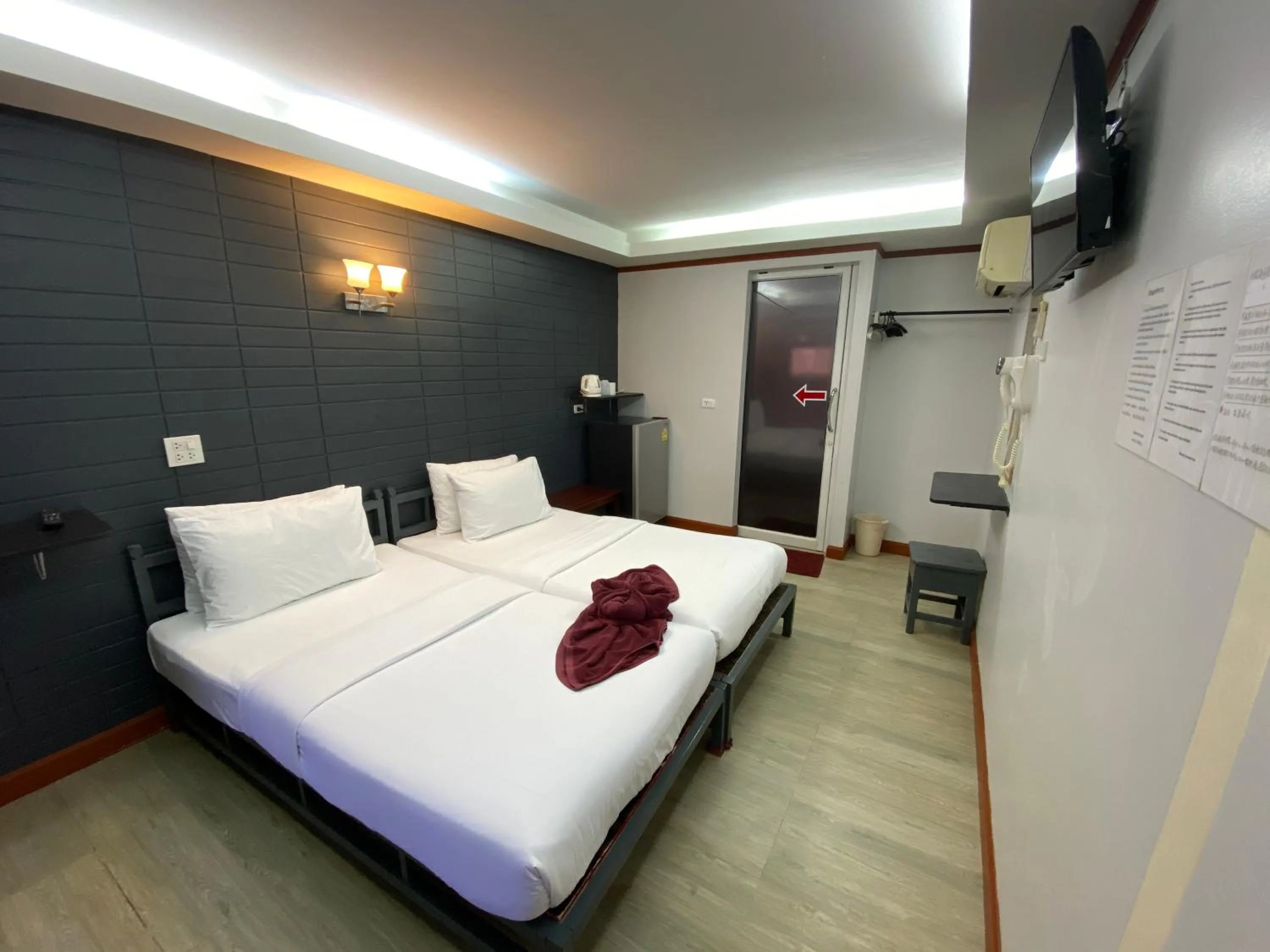 Economy Twin Room in Sinsamut Koh Samed
