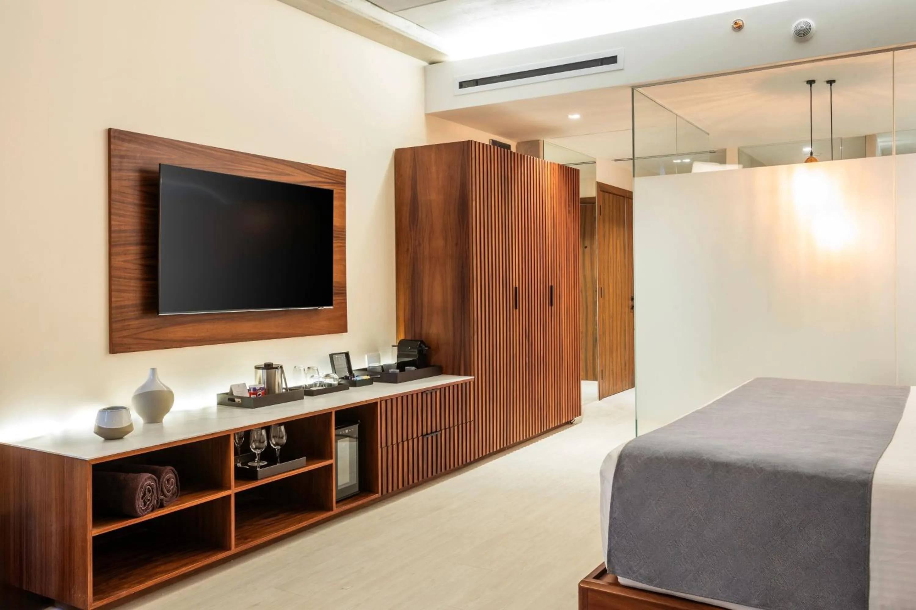 Vantage Club Premium Suite Golf View King in Hyatt Vivid Grand Island Cancun-All Inclusive Adults Only