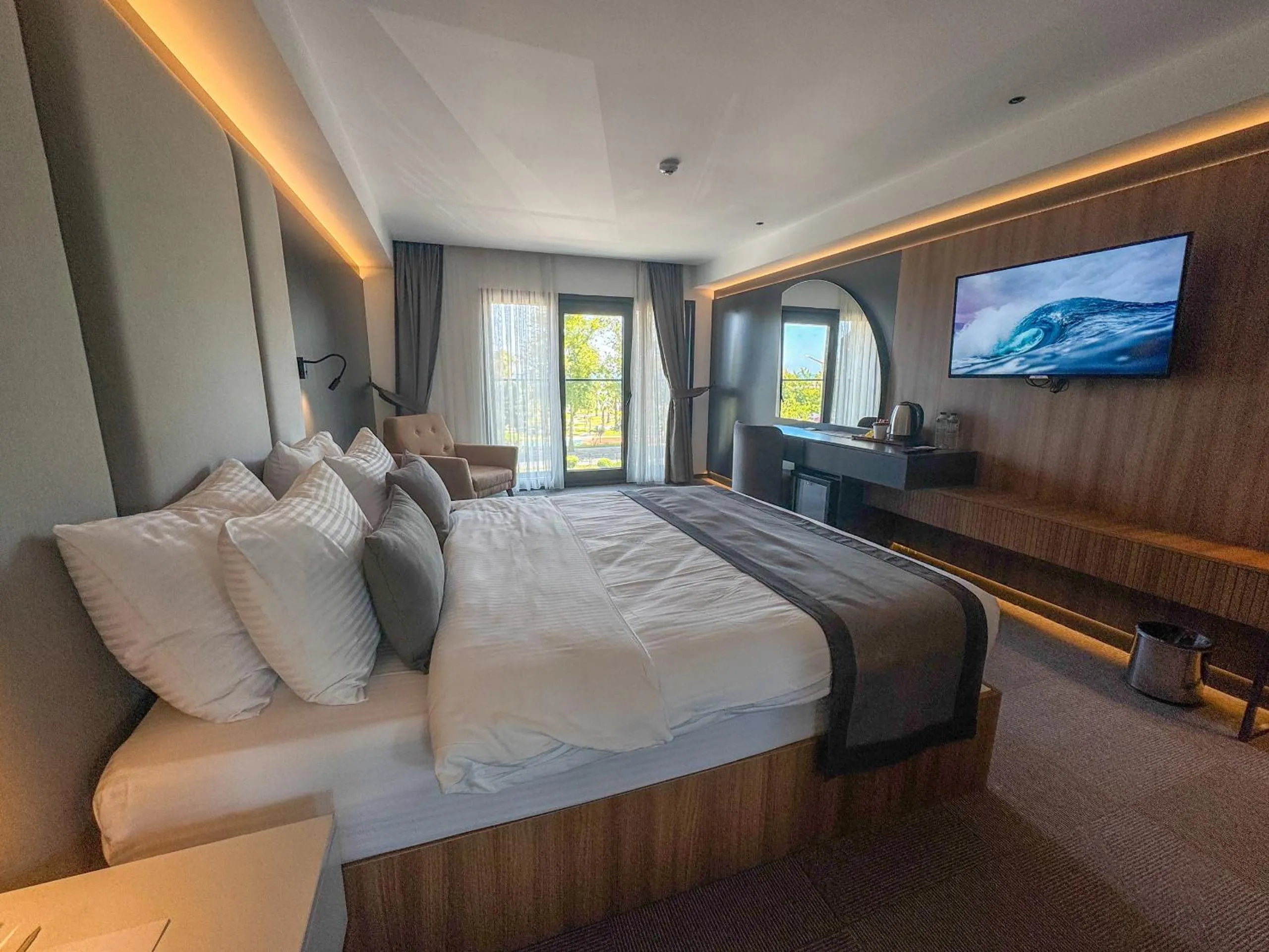 Superior Double Room in Sera Lake Center Hotel