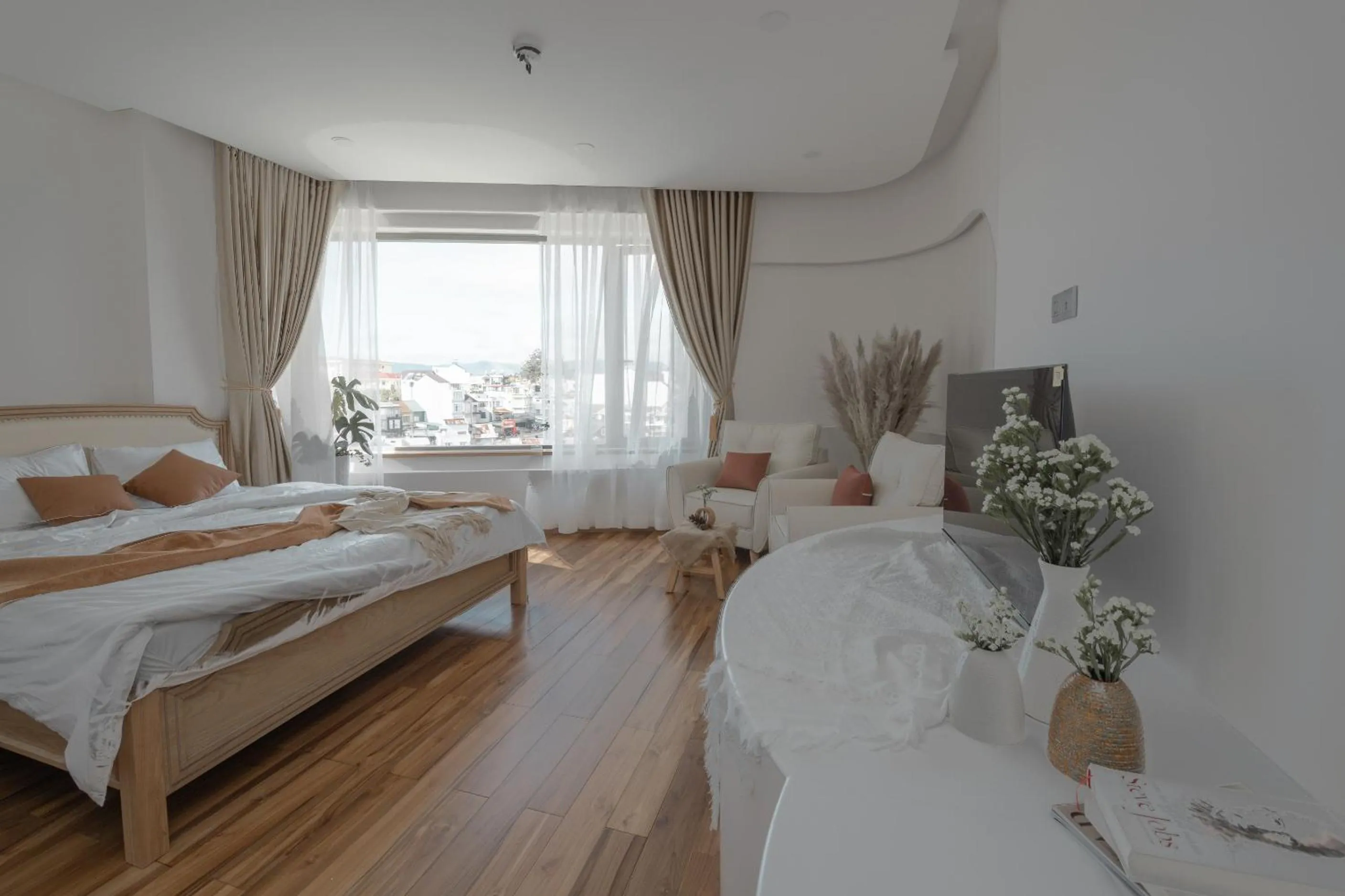 Deluxe Double Room in Jodi Dalat Hotel