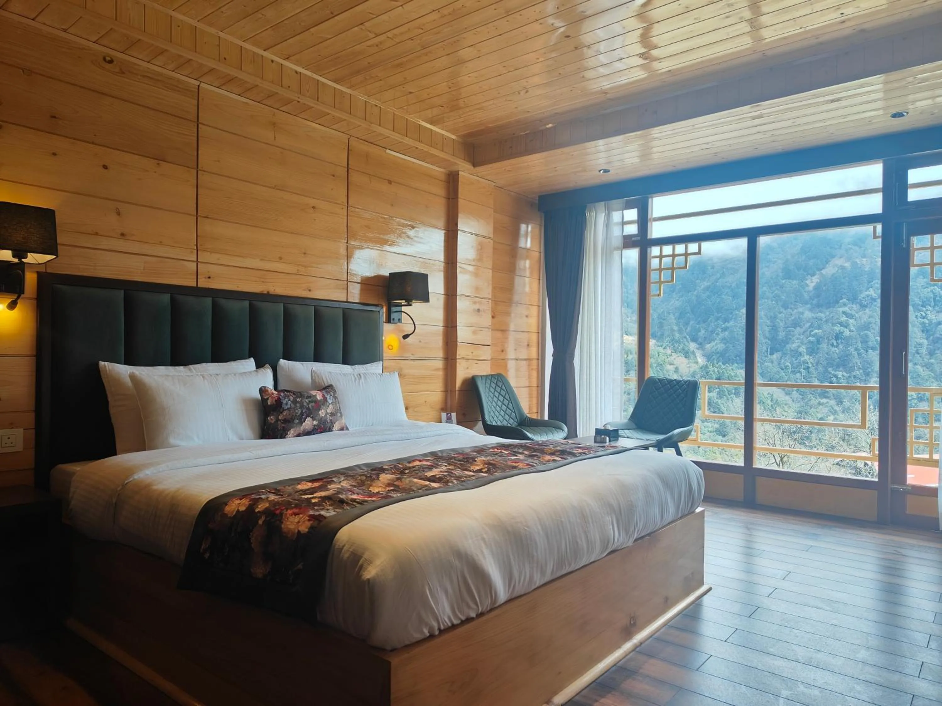 Double Room with Balcony (2 Adults + 1 Child) in Mount Bayul Shangri-La Resort