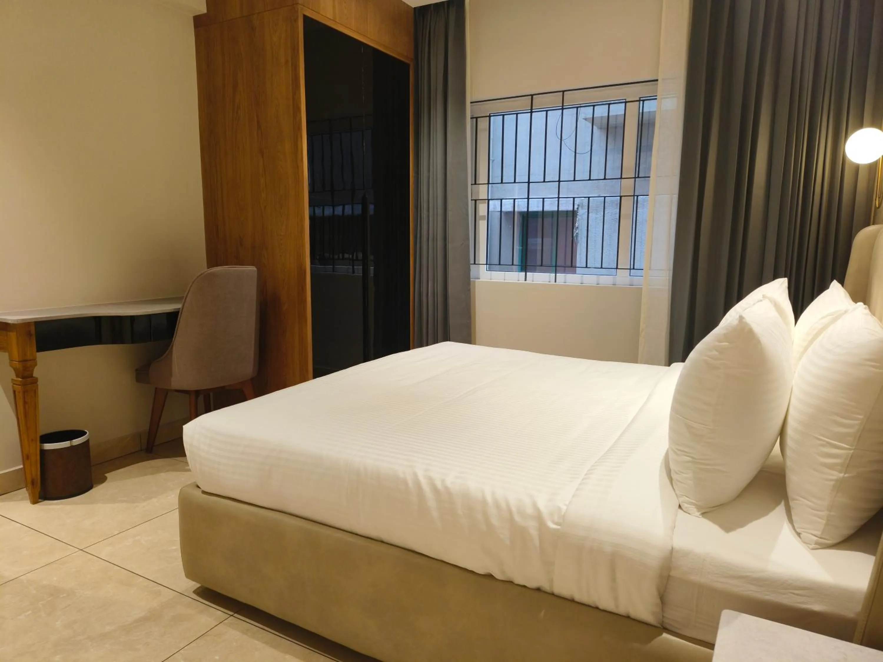 Basic Room - single occupancy in Hotel Le Opera