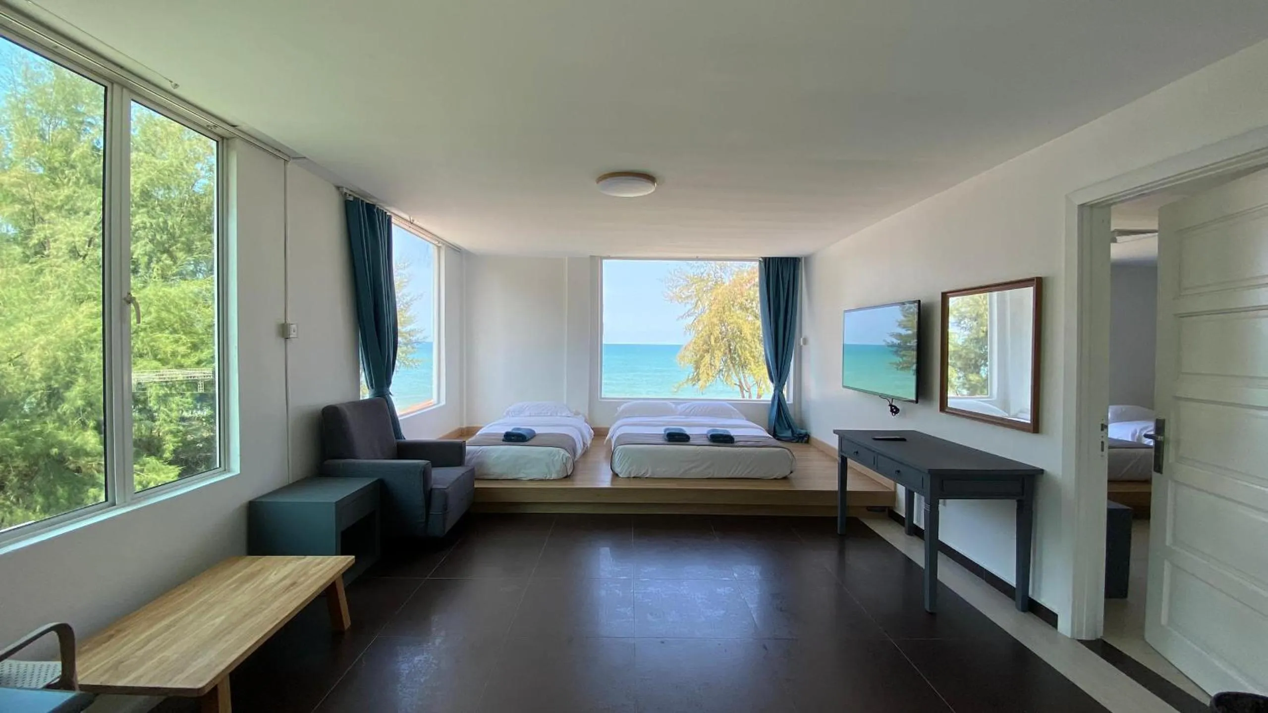 Two-Bedroom Suite in BIDONG VIEW RESORT