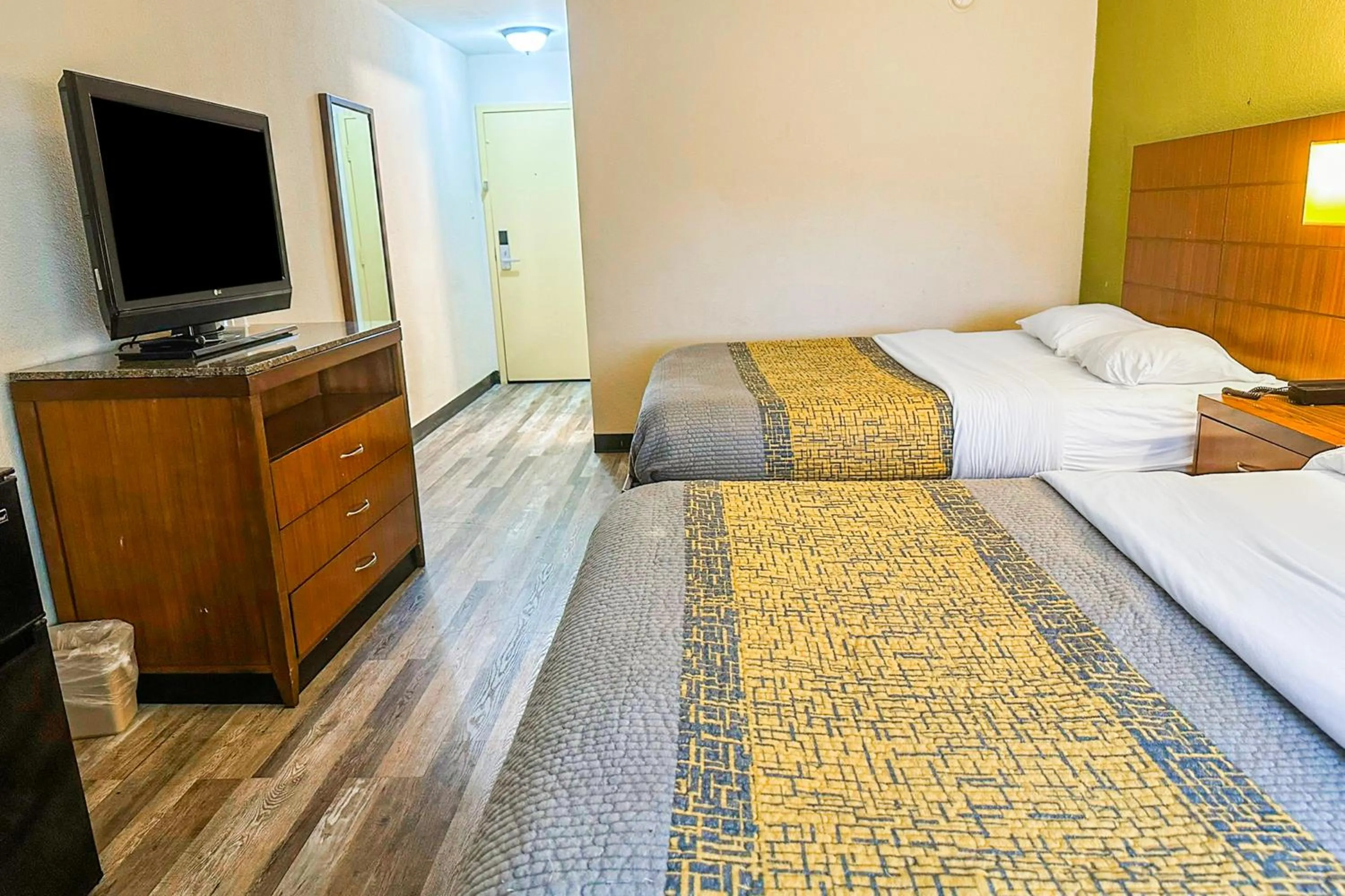 2 Queen Beds Non-Smoking in Jackson Hotel And Convention Center