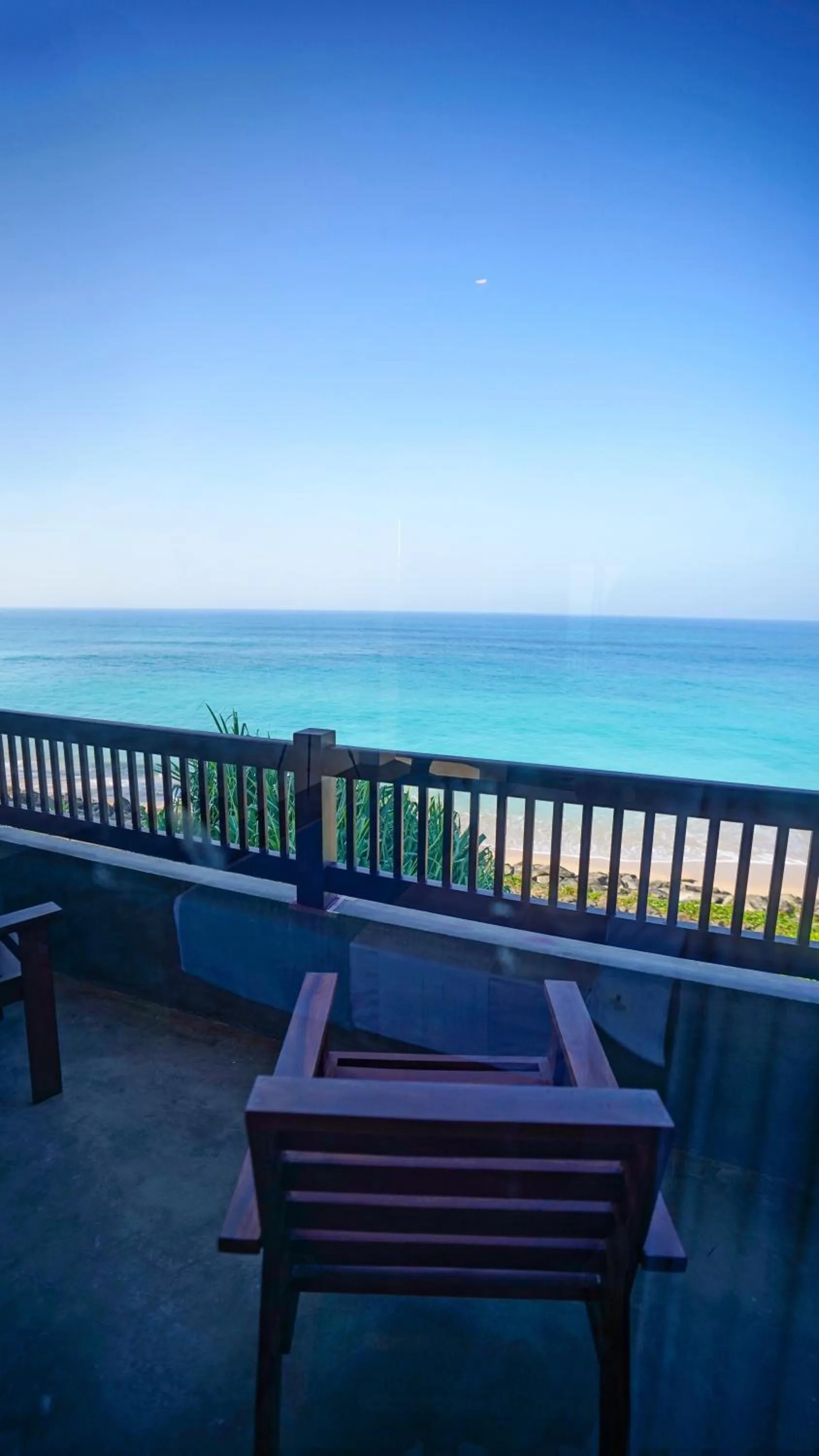 Suite with Sea View in Beyond The Sea By Ceylonese