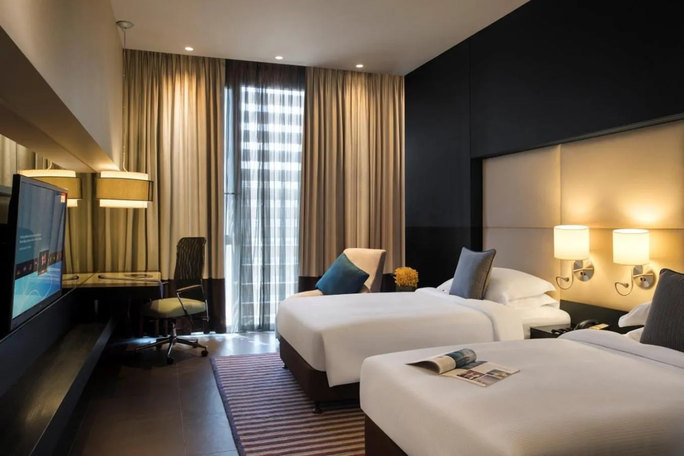 Deluxe Twin Room - Smoking in The Abdali Boulevard Hotel