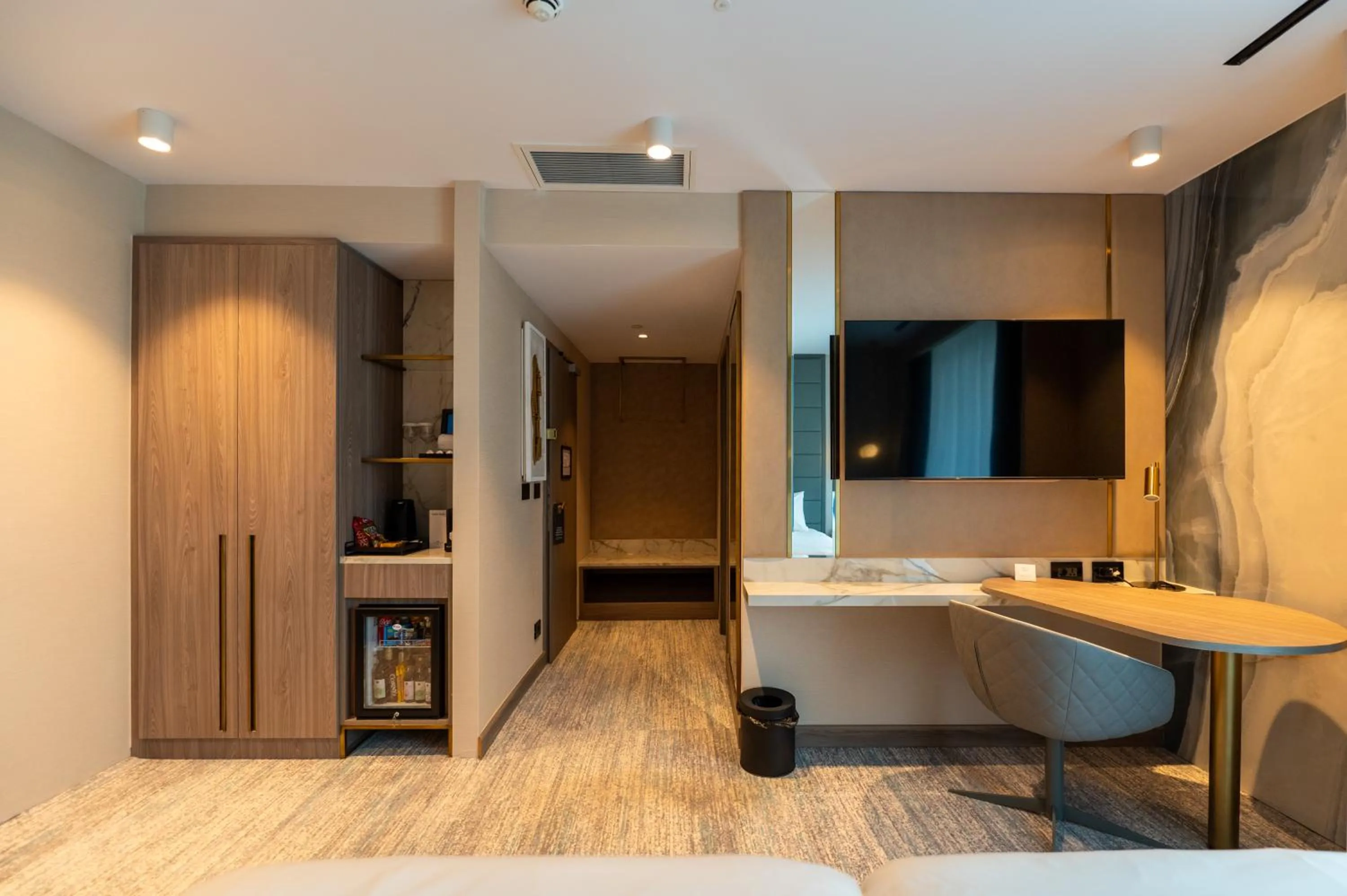 Standard Twin Room with Balcony and Lake View in Crowne Plaza Constanta - Mamaia Beach by IHG