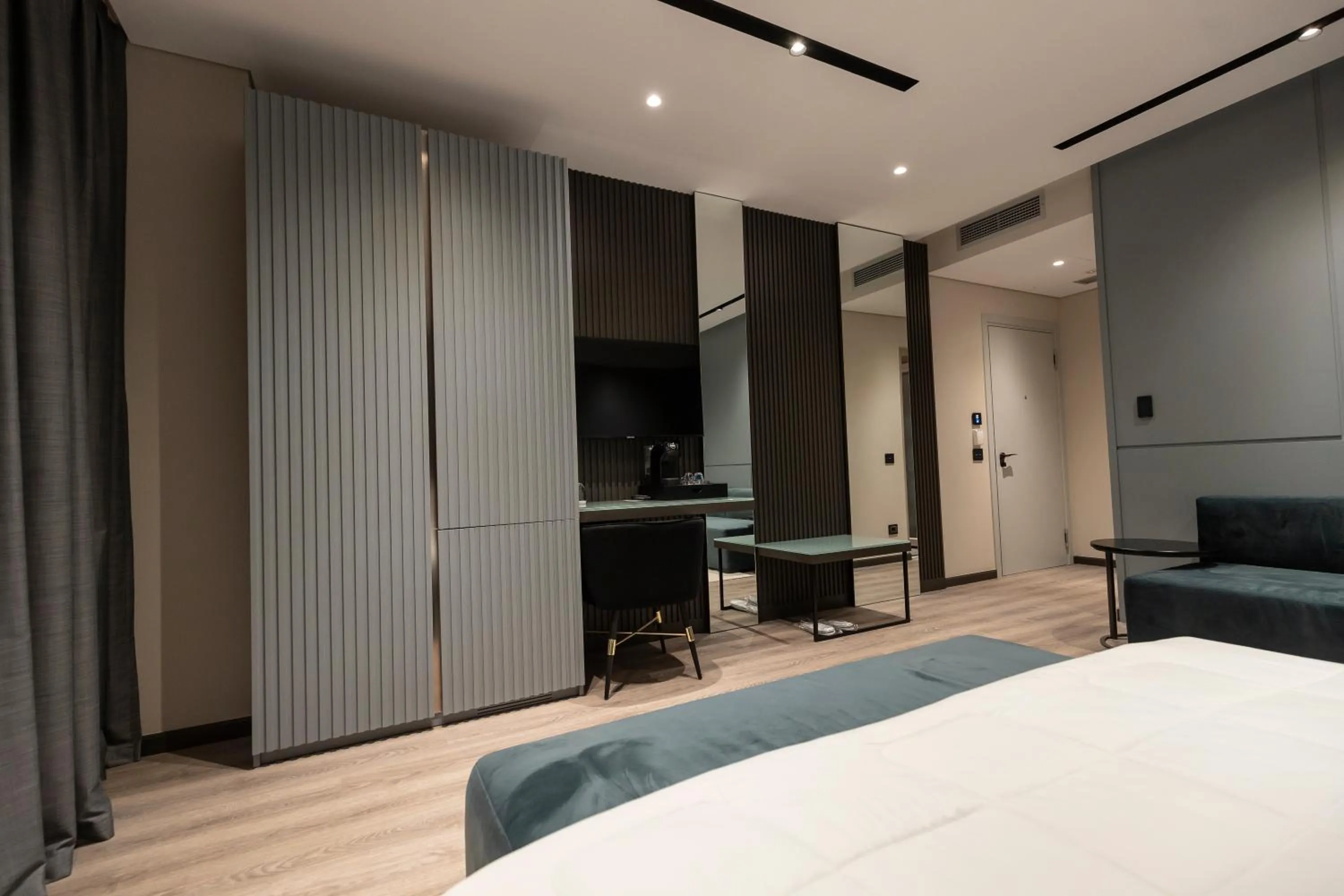 Superior Double Room in Demi Hotel