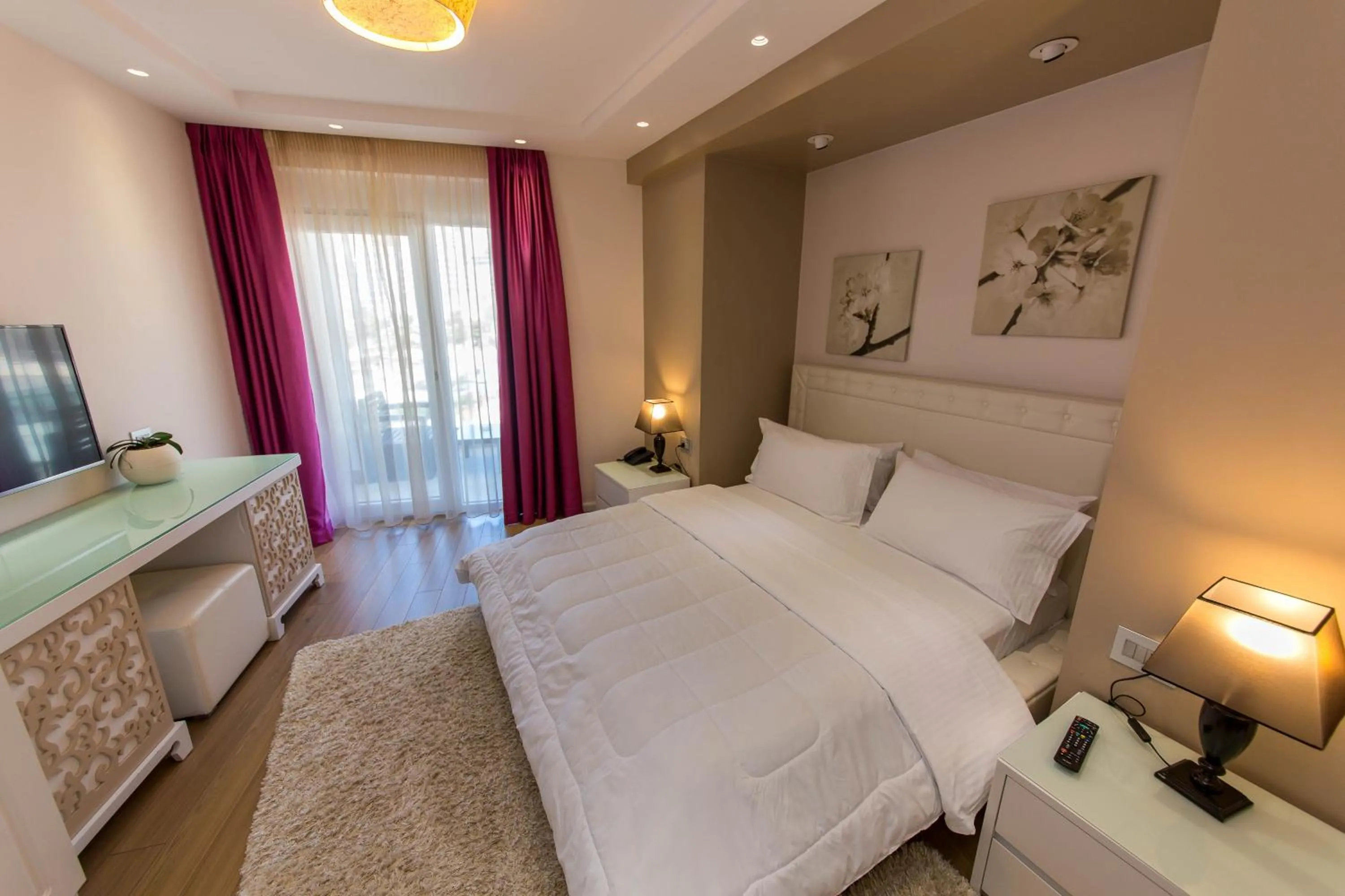 Standard Double Room with Side Sea View in Demi Hotel