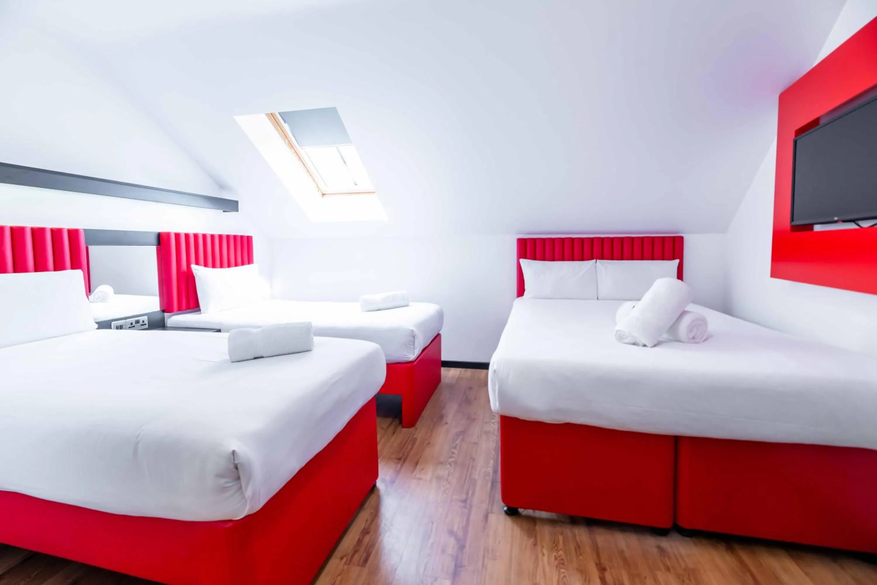 Superior Quadruple Room in easyHotel Newcastle