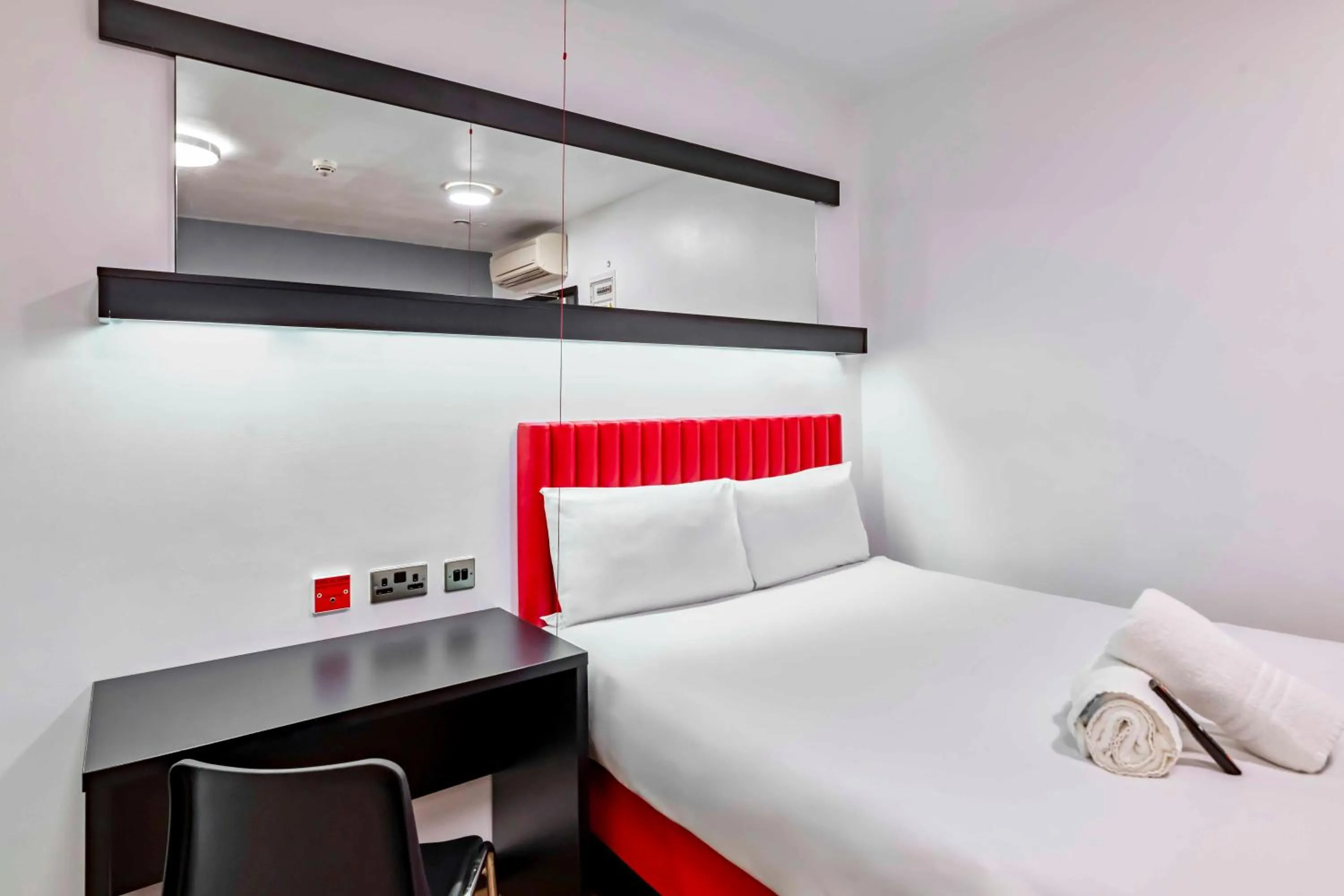 Double Room - Disability Access (No window) in easyHotel Newcastle