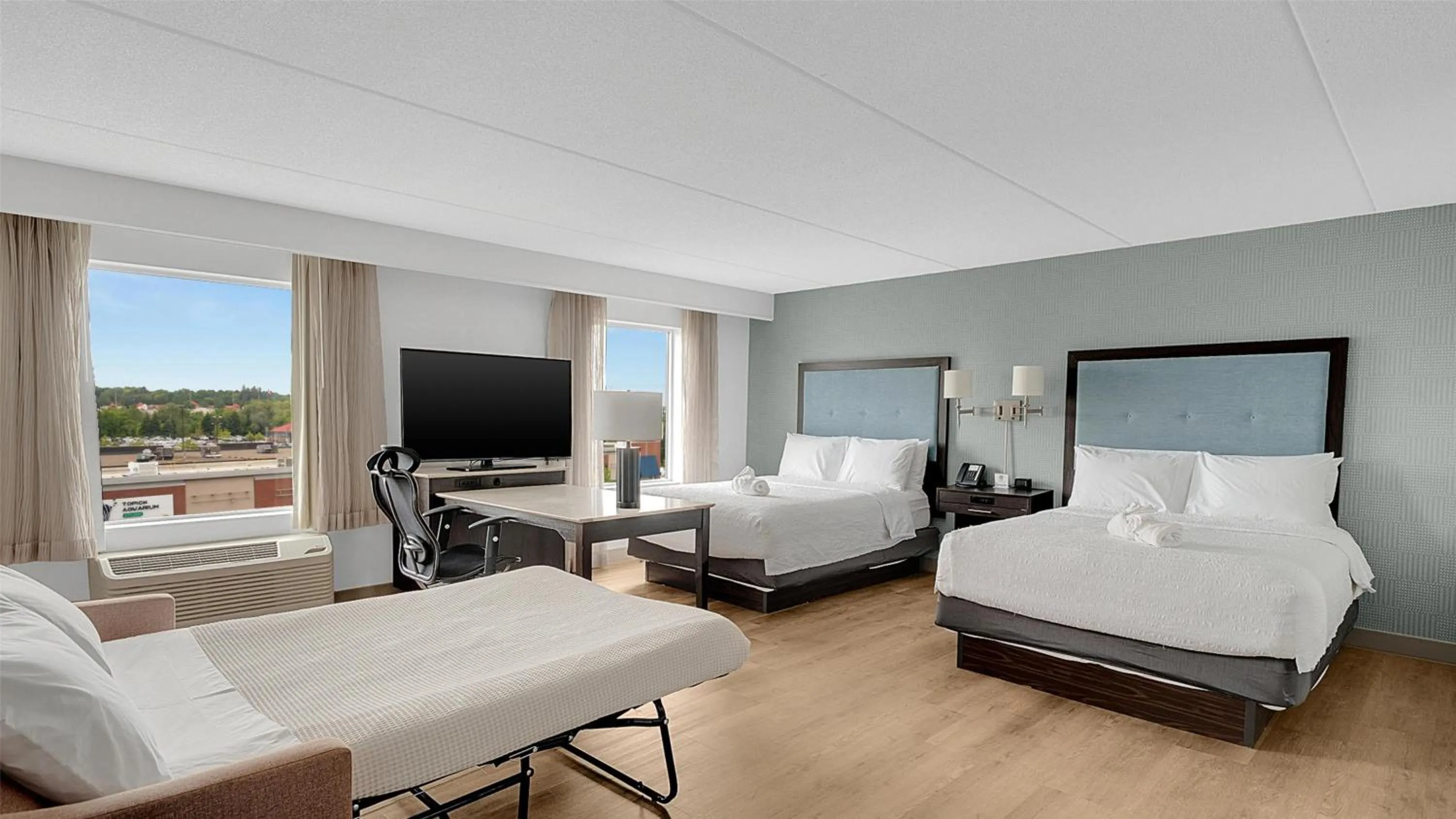 Queen Studio Suite with Two Queen Beds - Non-Smoking in Hampton Inn & Suites by Hilton Toronto Markham