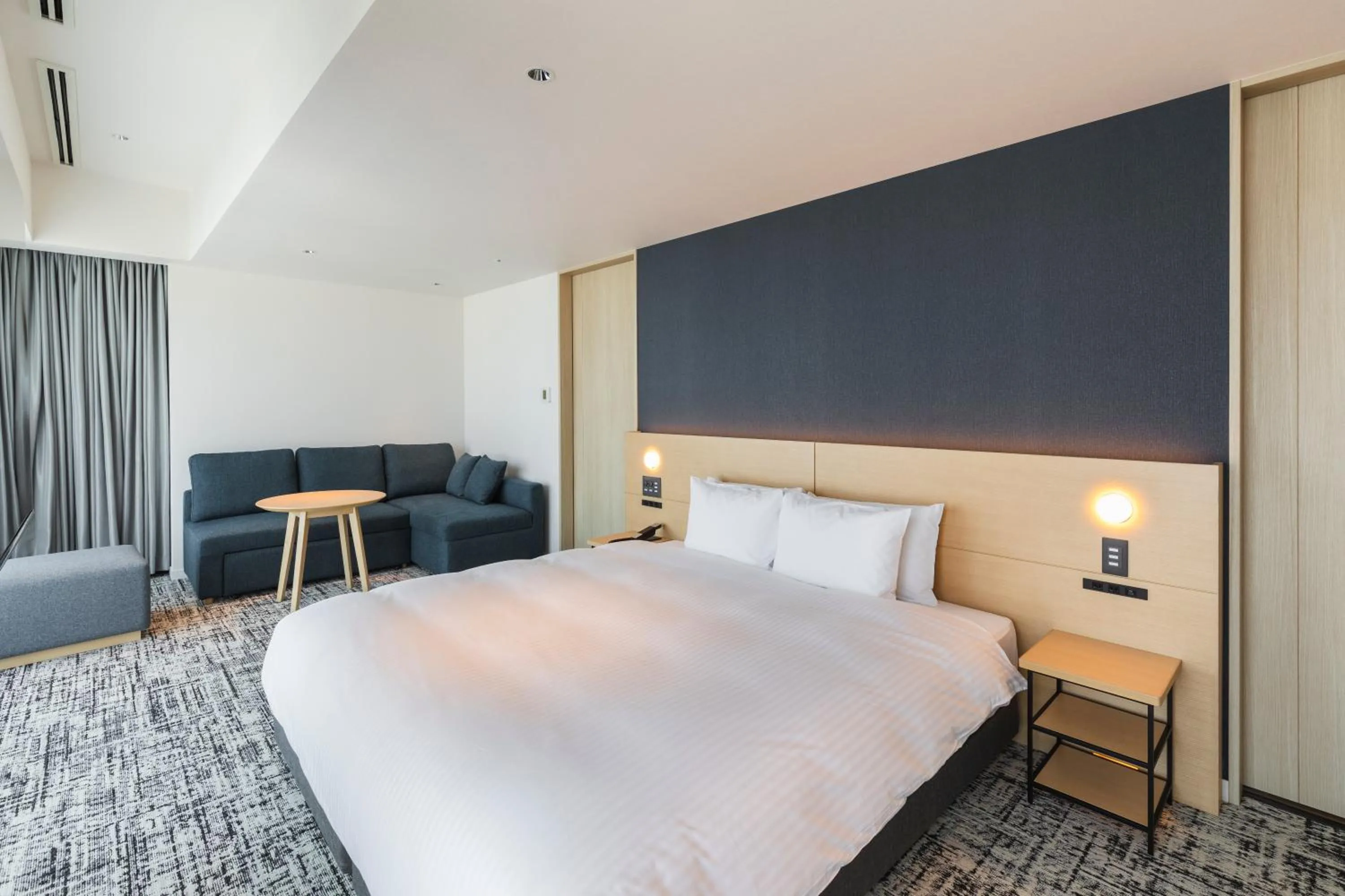 Deluxe King Room - single occupancy in Sotetsu Hotels The Splaisir Yokohama