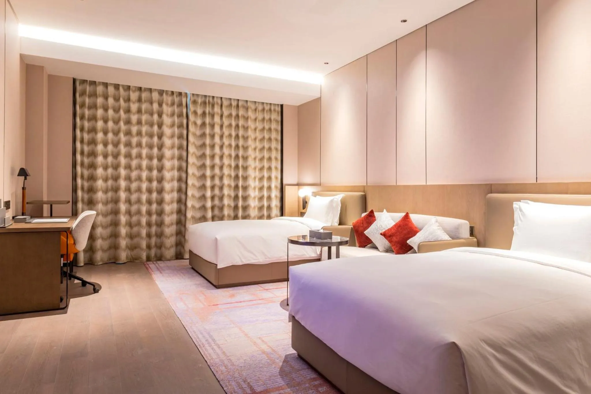 Upgraded Standard Room in Crowne Plaza Lanzhou New Area by IHG