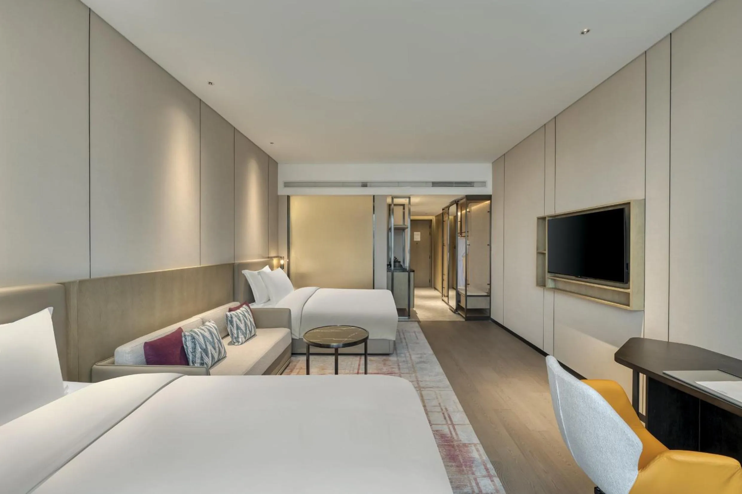 Standard Twin Room - Lounge Access in Crowne Plaza Lanzhou New Area by IHG