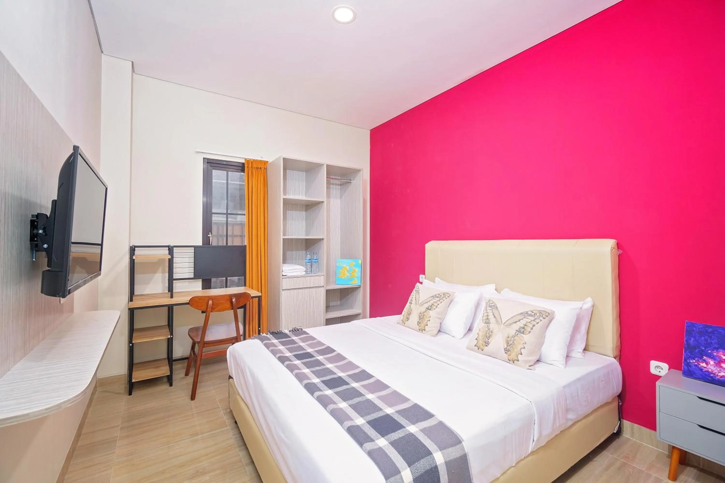 Standard Double Room in Habitat@Gandaria