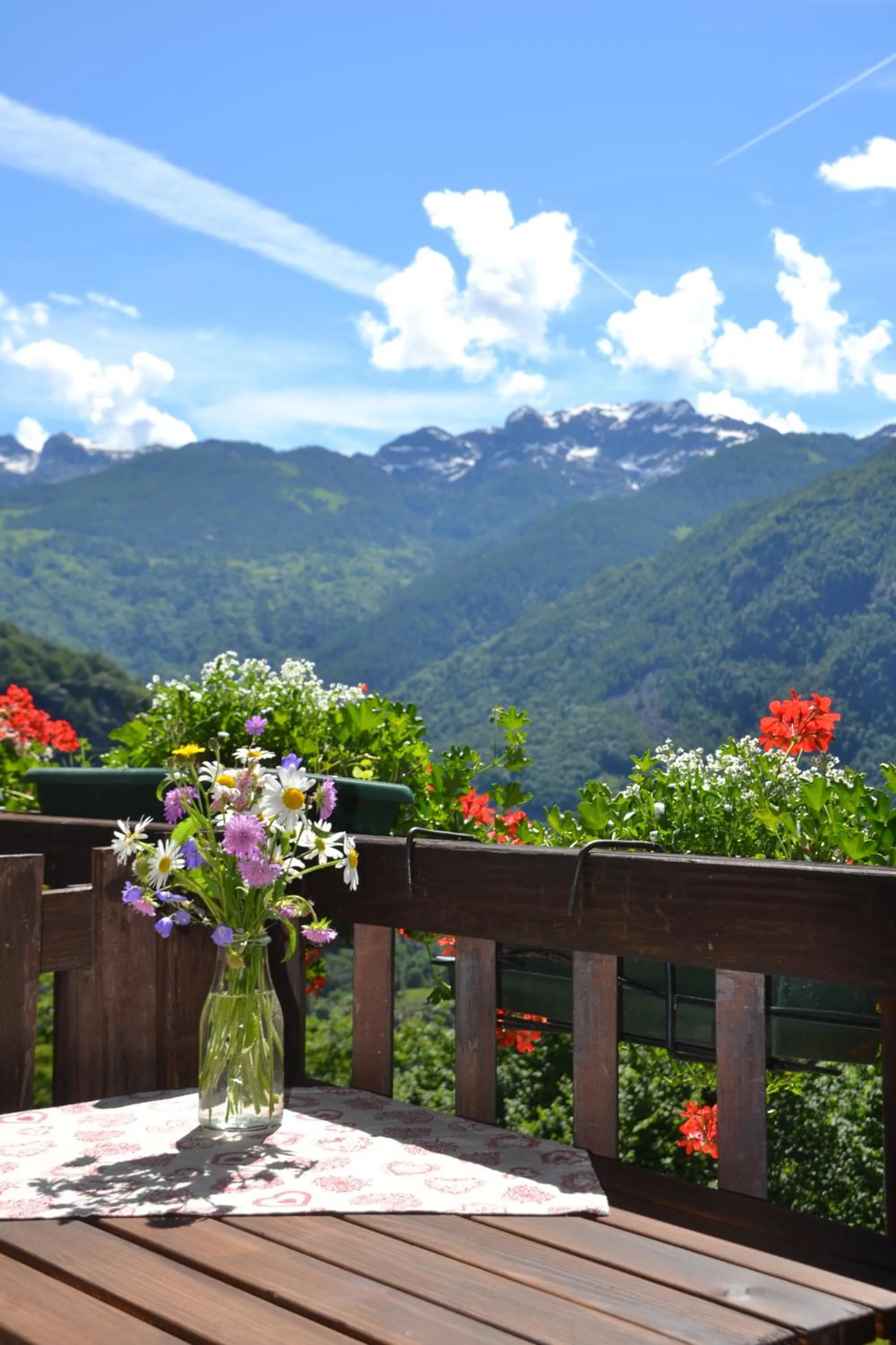 Double Room with Balcony and Mountain View in B&B Marcellina