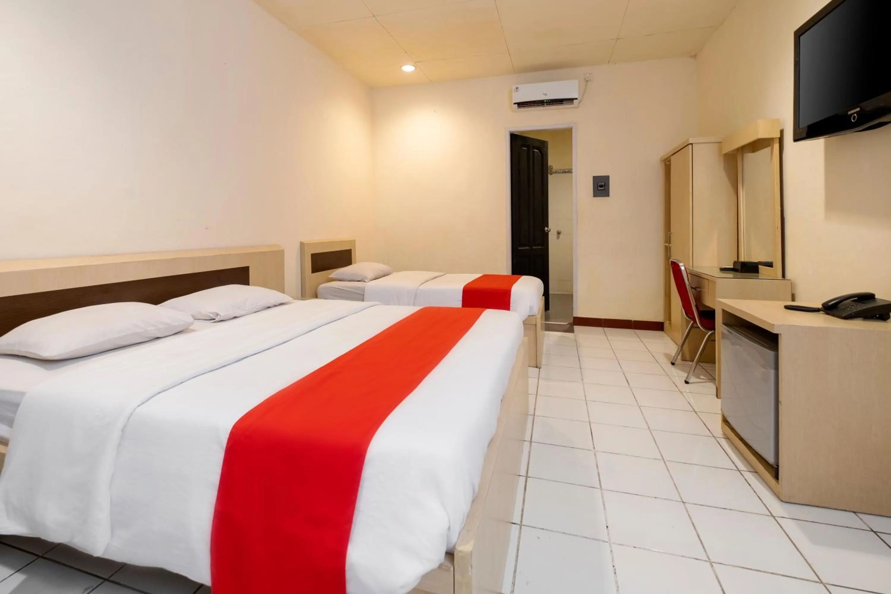 Family Room in HOTEL BALI MAKASSAR