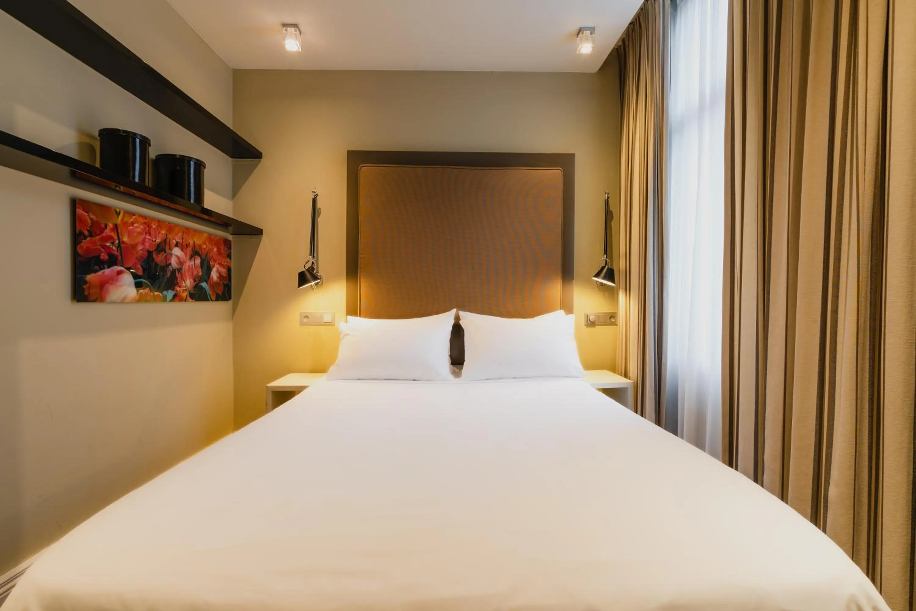 Small Double Room in Hotel Roemer Amsterdam