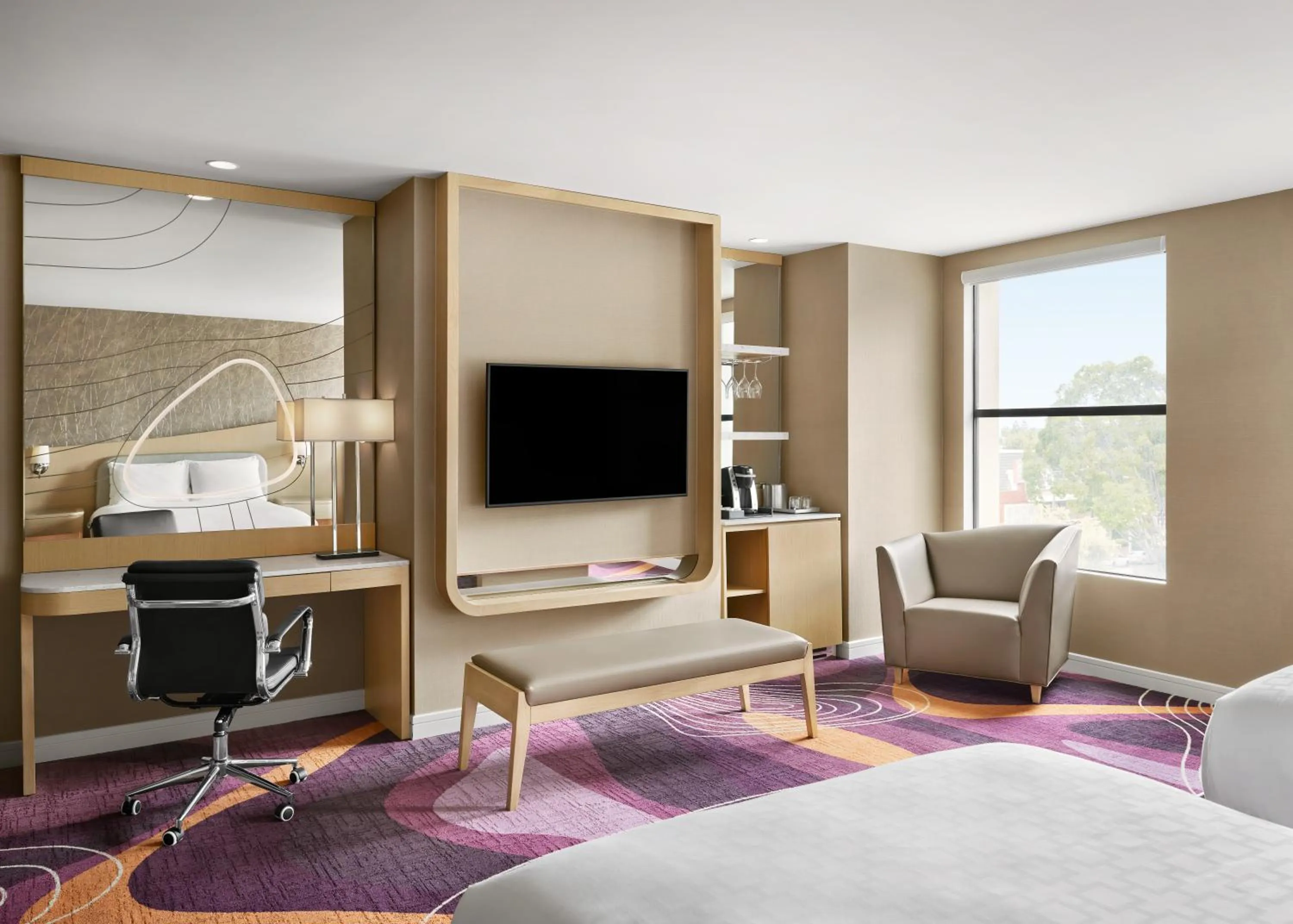 Classic Two Double Beds in Pasadena Hotel & Pool