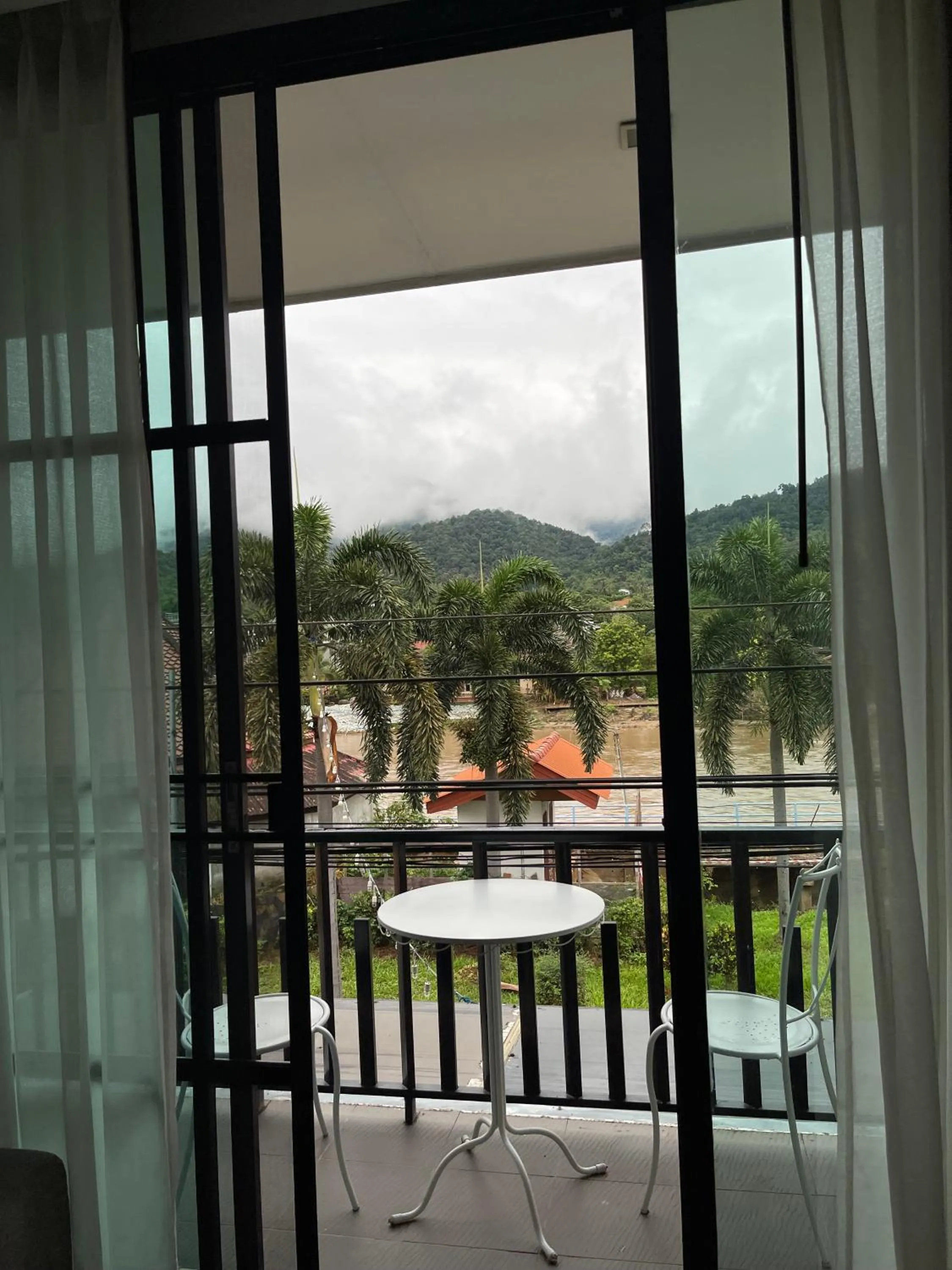 Suite with River View in Saranya River House สรัญญาริเวอร์เฮาส์