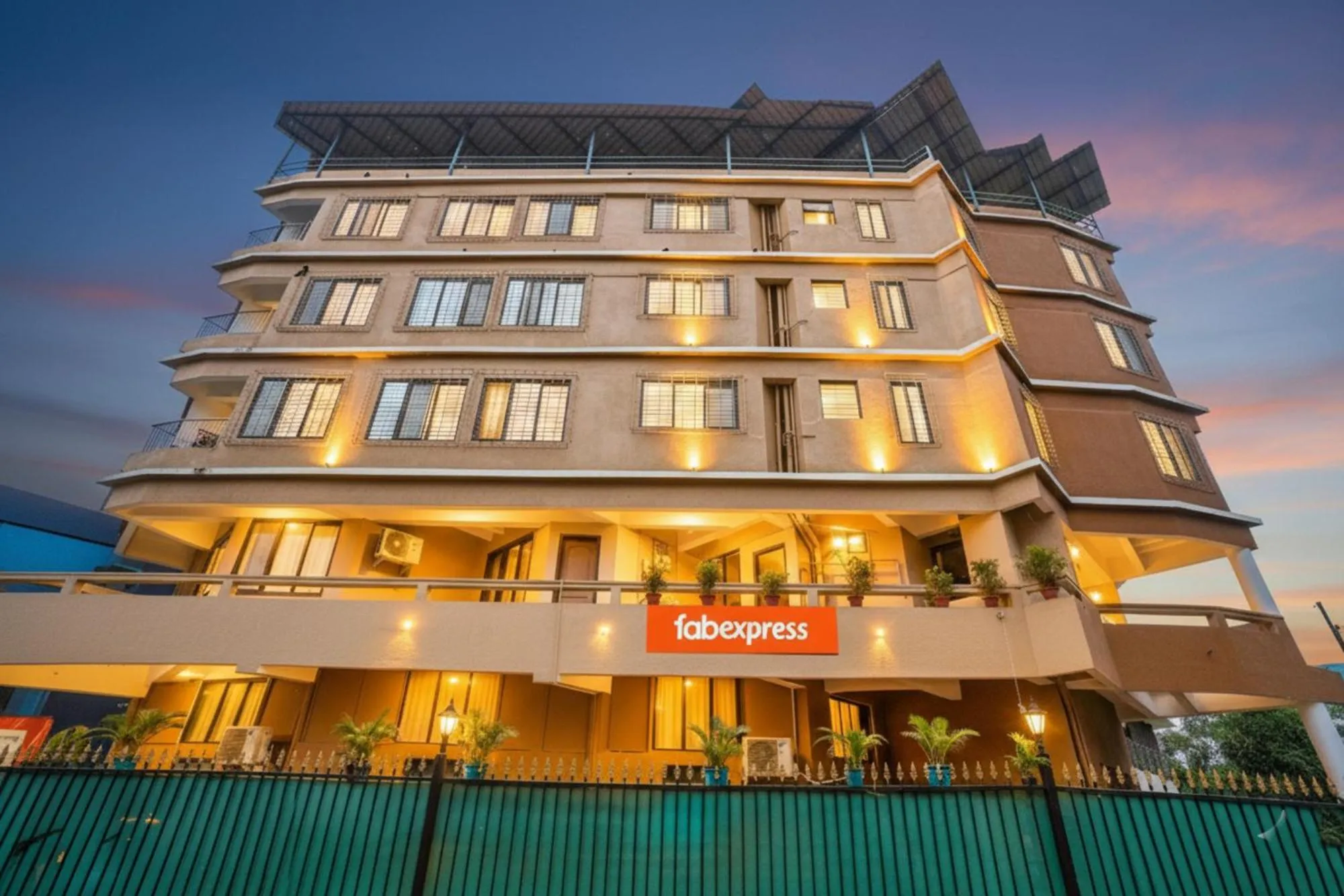 Via Sunset Residency - Nr Apollo Hospitals