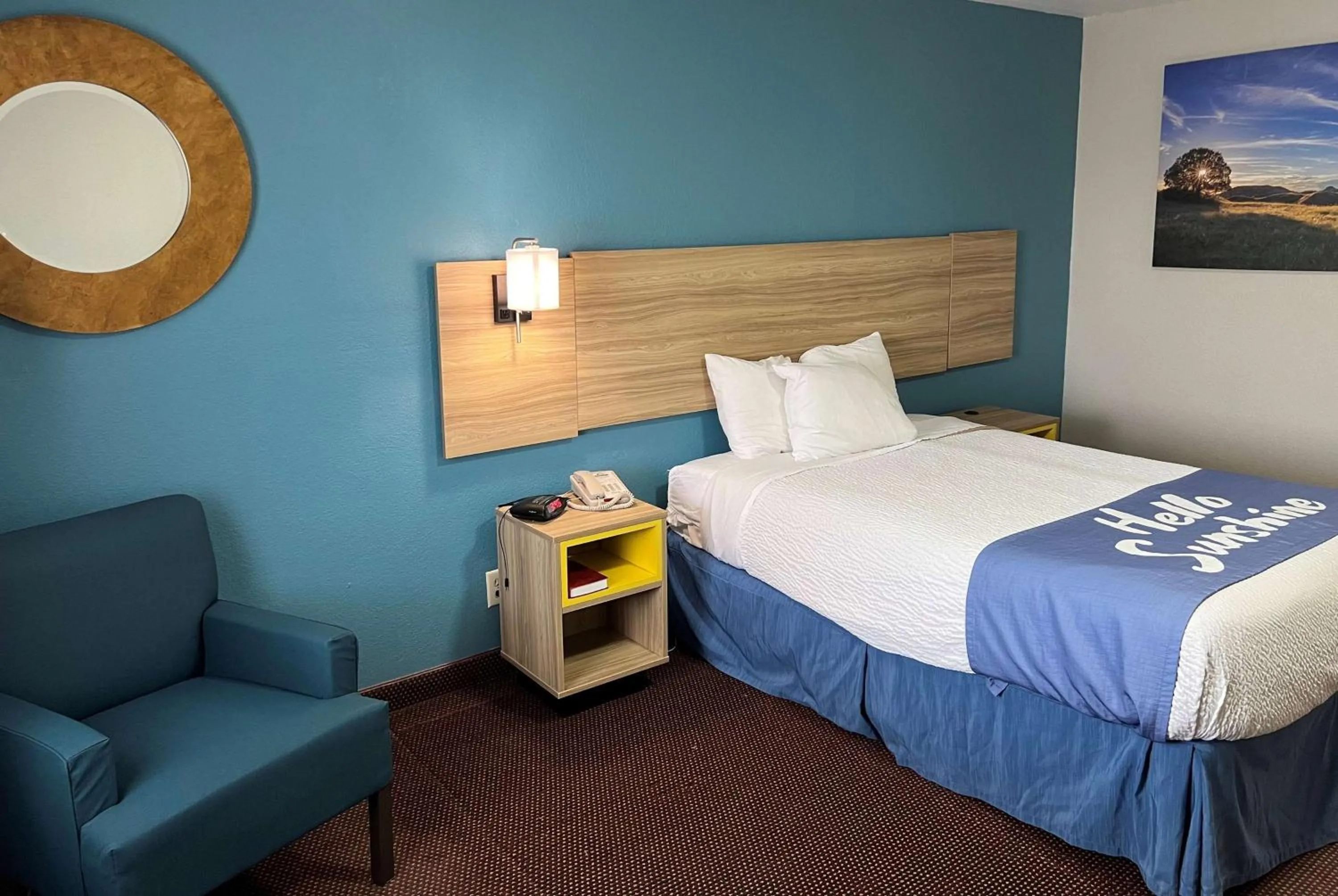 Double Room - Non-Smoking in Days Inn by Wyndham Pratt