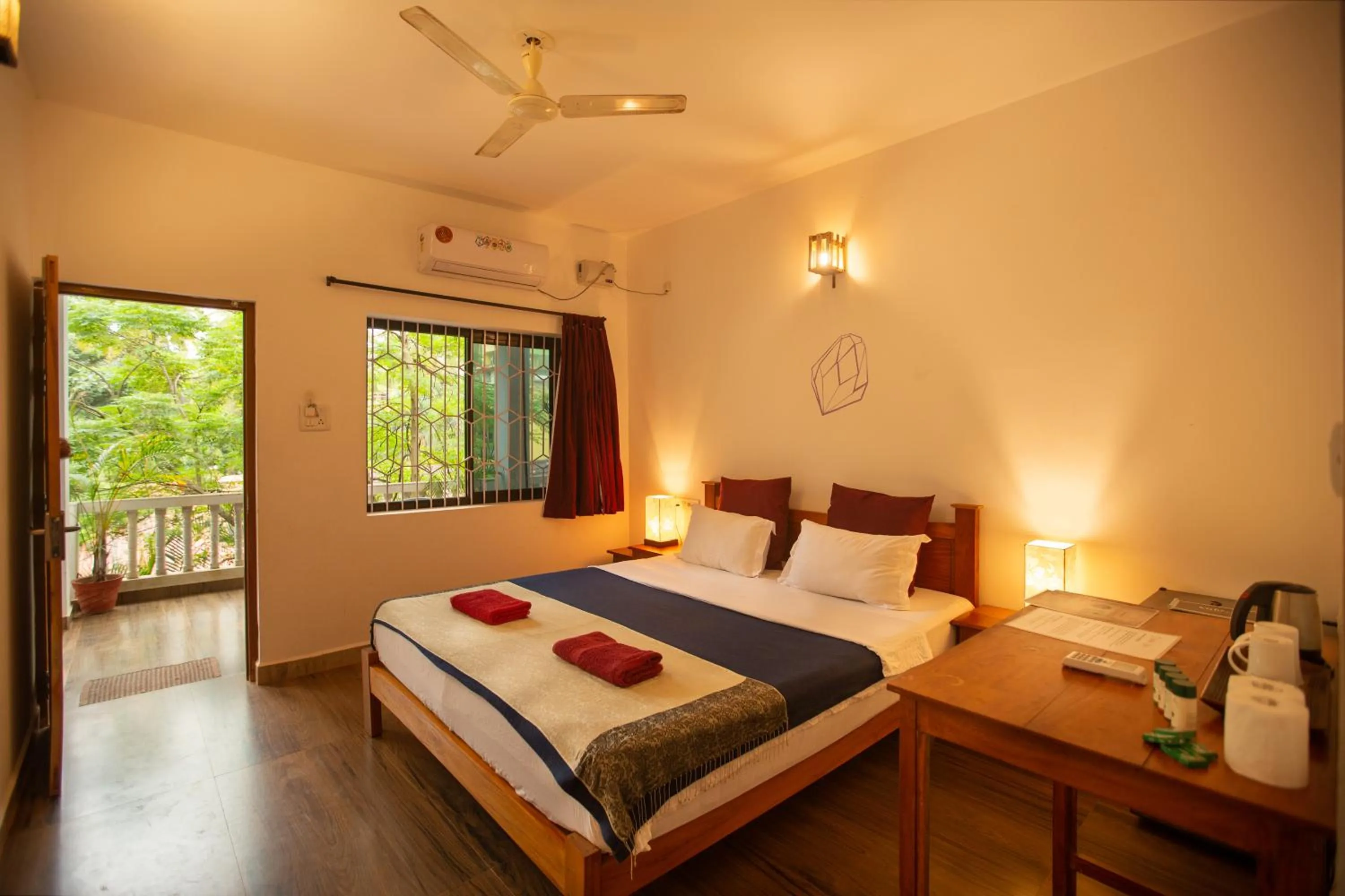 Superior King Room in Crystall Goa Palolem
