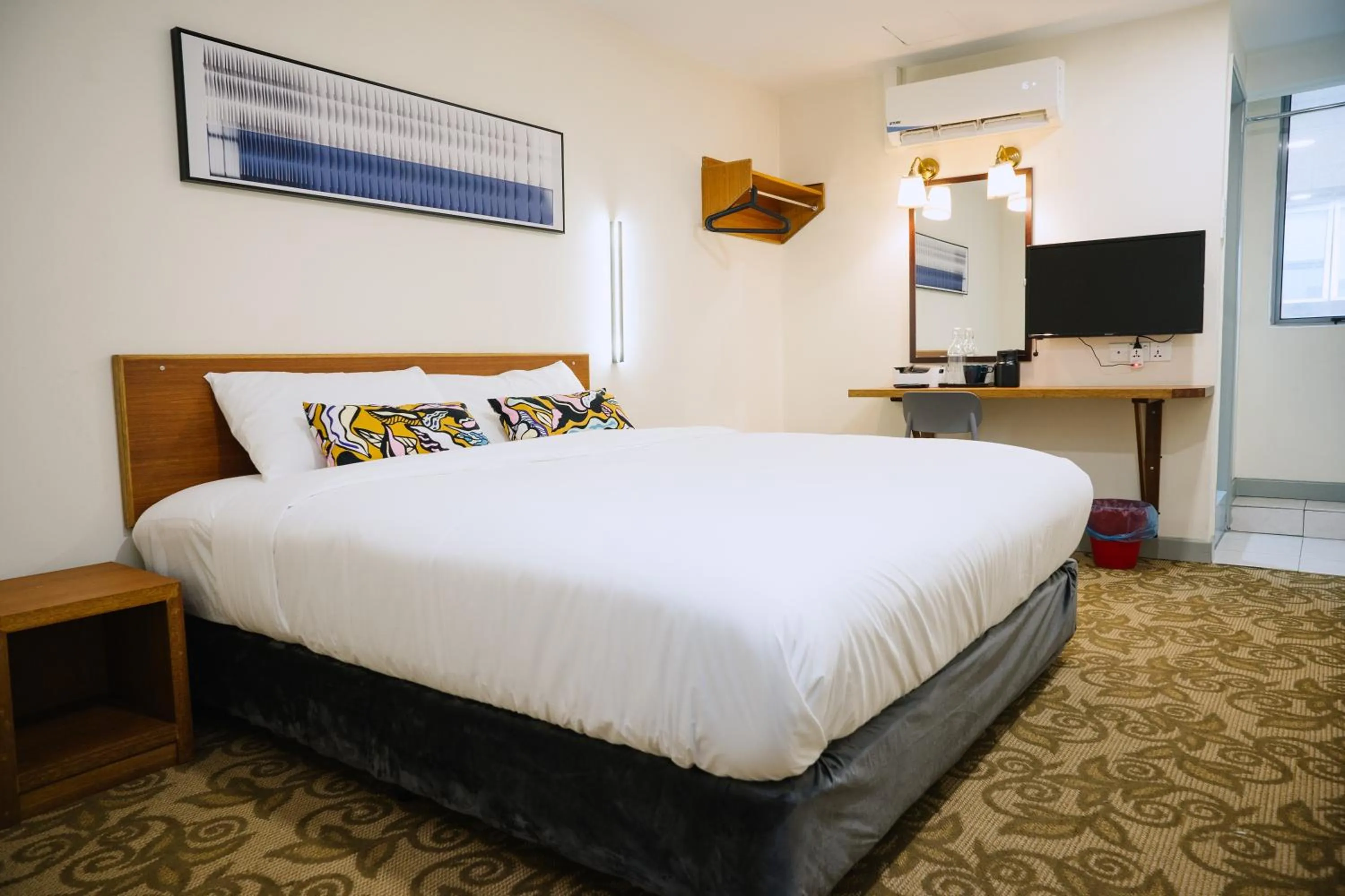 Deluxe King Room in The Concept Hotel KL- TBS