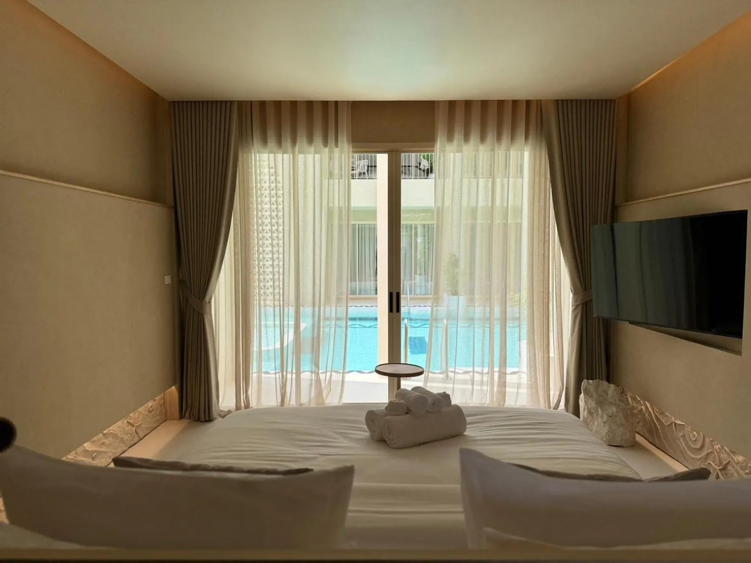 King Room with Pool View in Navakiri Boutique Resort Satun