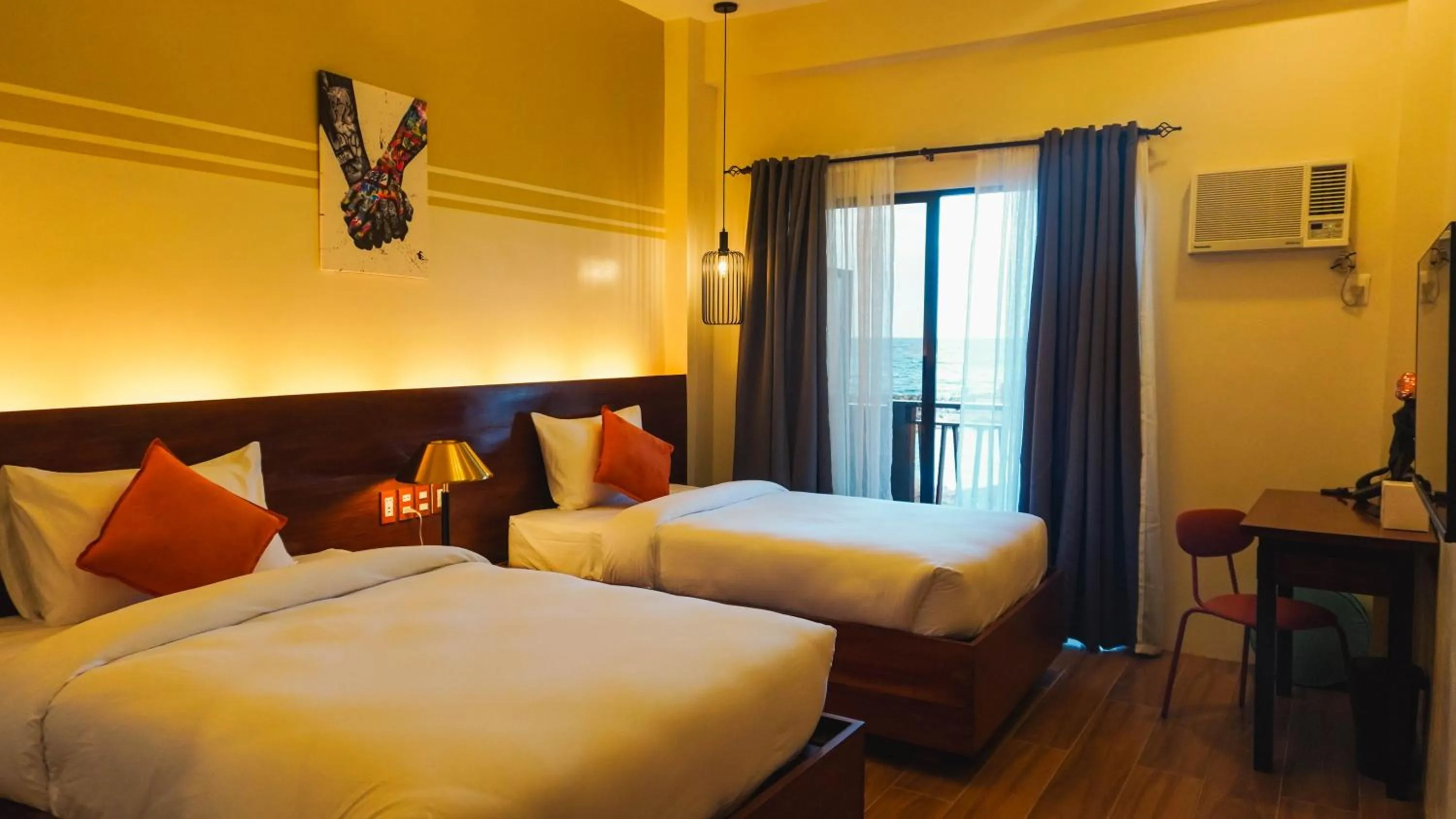 Luxury Double Room in UNWND Boutique Hotel Camiguin