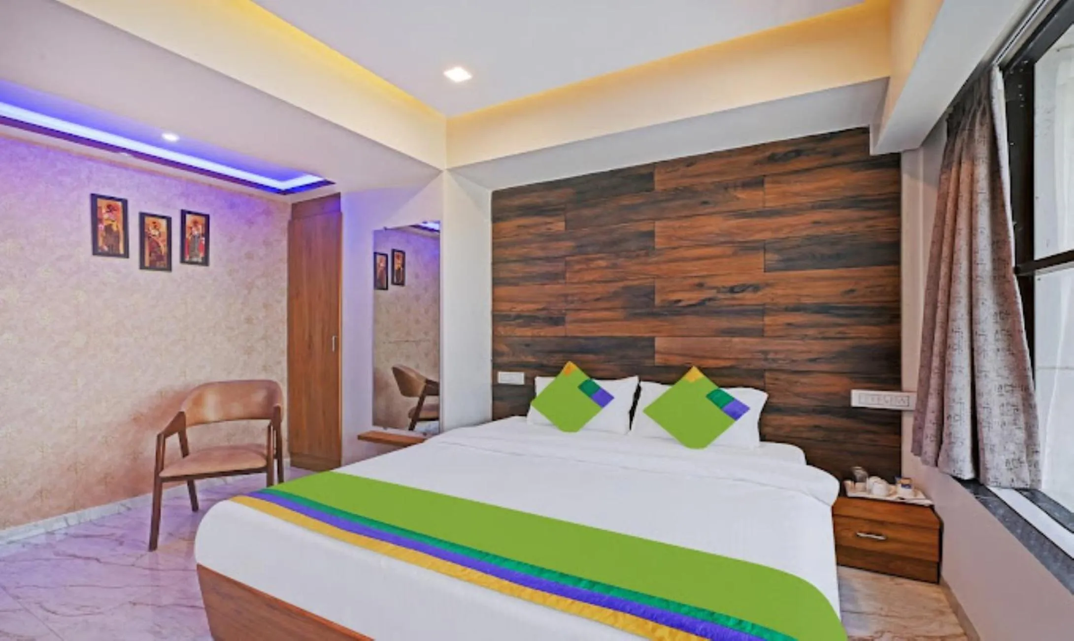 Deluxe Suite in Hotel Shree Regency Ahmedabad