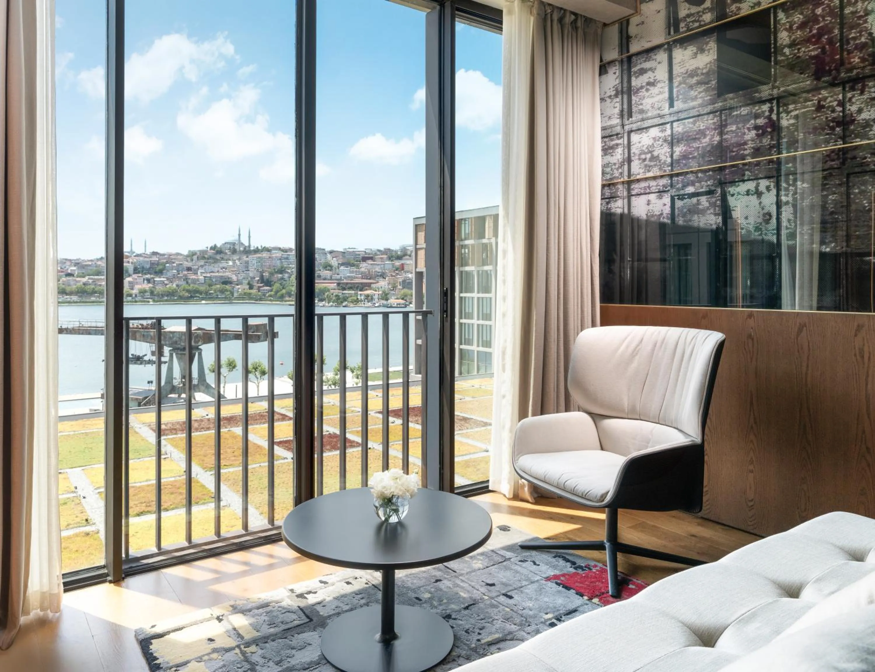 Premium Twin Room with Sea View in Rixos Tersane Istanbul