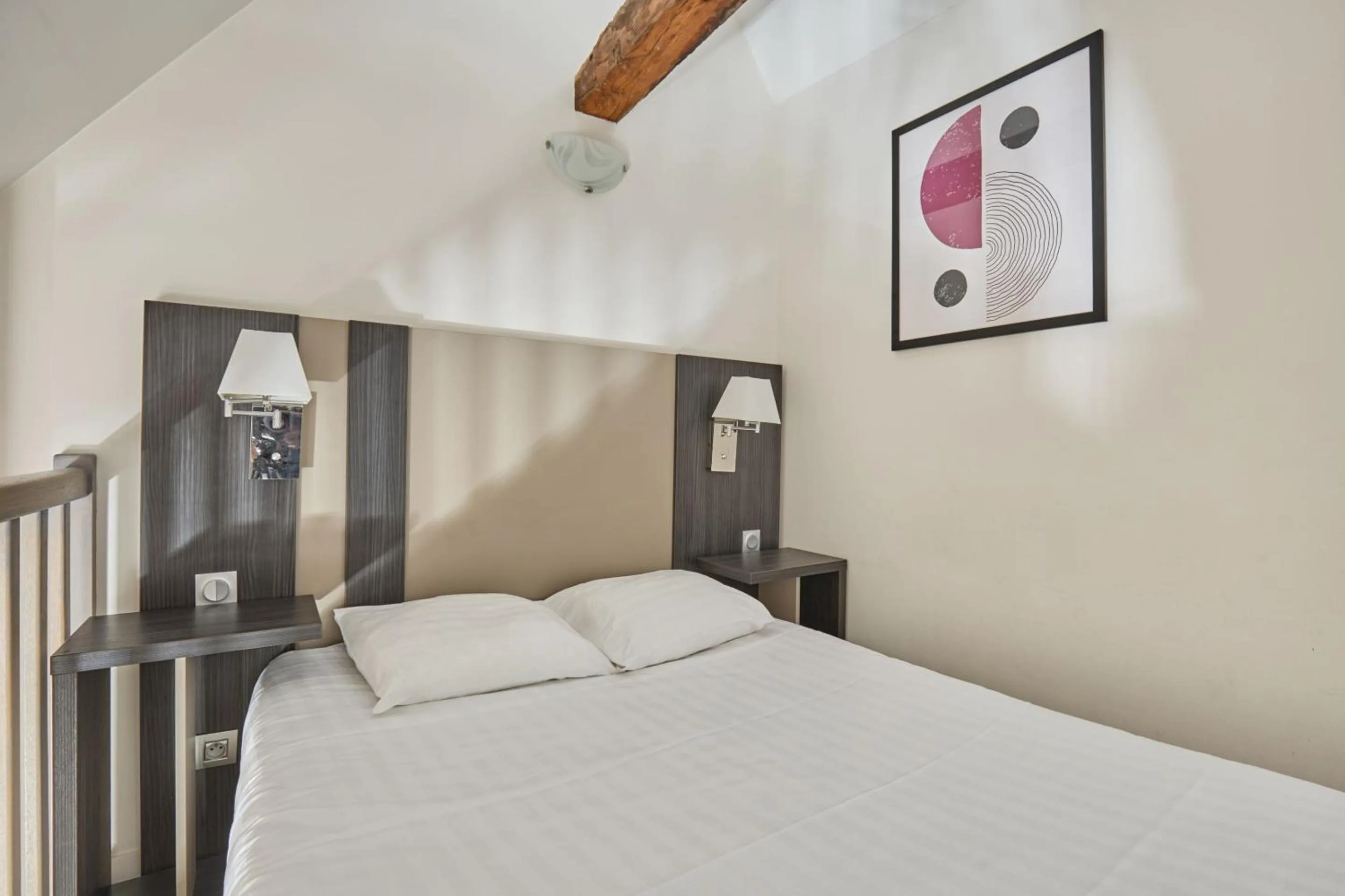 One-Bedroom Apartment in Appart'hôtel Odalys City - Dijon Centre Les Cordeliers