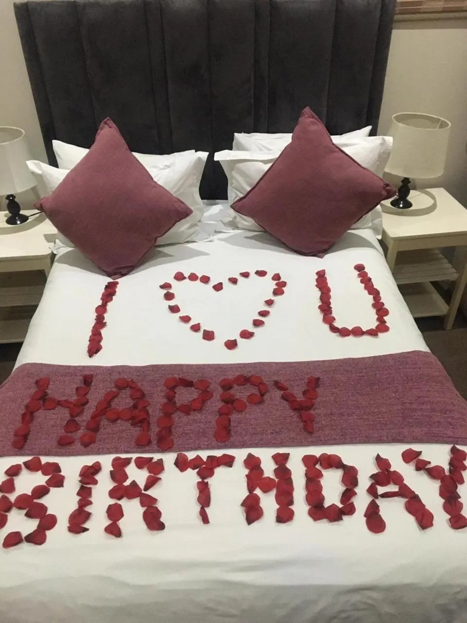 Comfort Queen Room - single occupancy in Sunnyridge Lodge