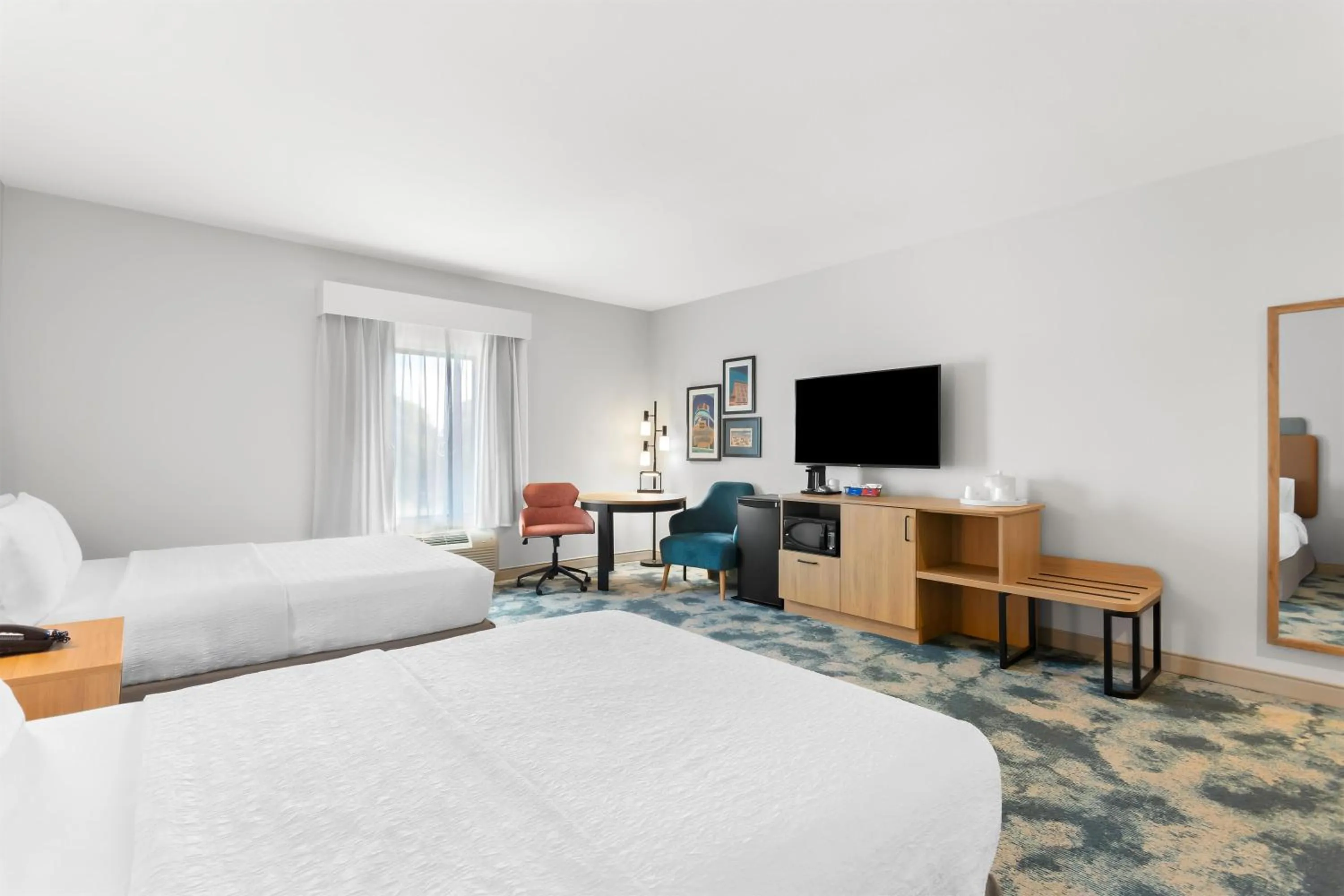 Queen Room with Two Queen Beds - Mobility and Hearing Access/Non-Smoking in Hampton Inn & Suites Pensacola/I-10 Pine Forest Road