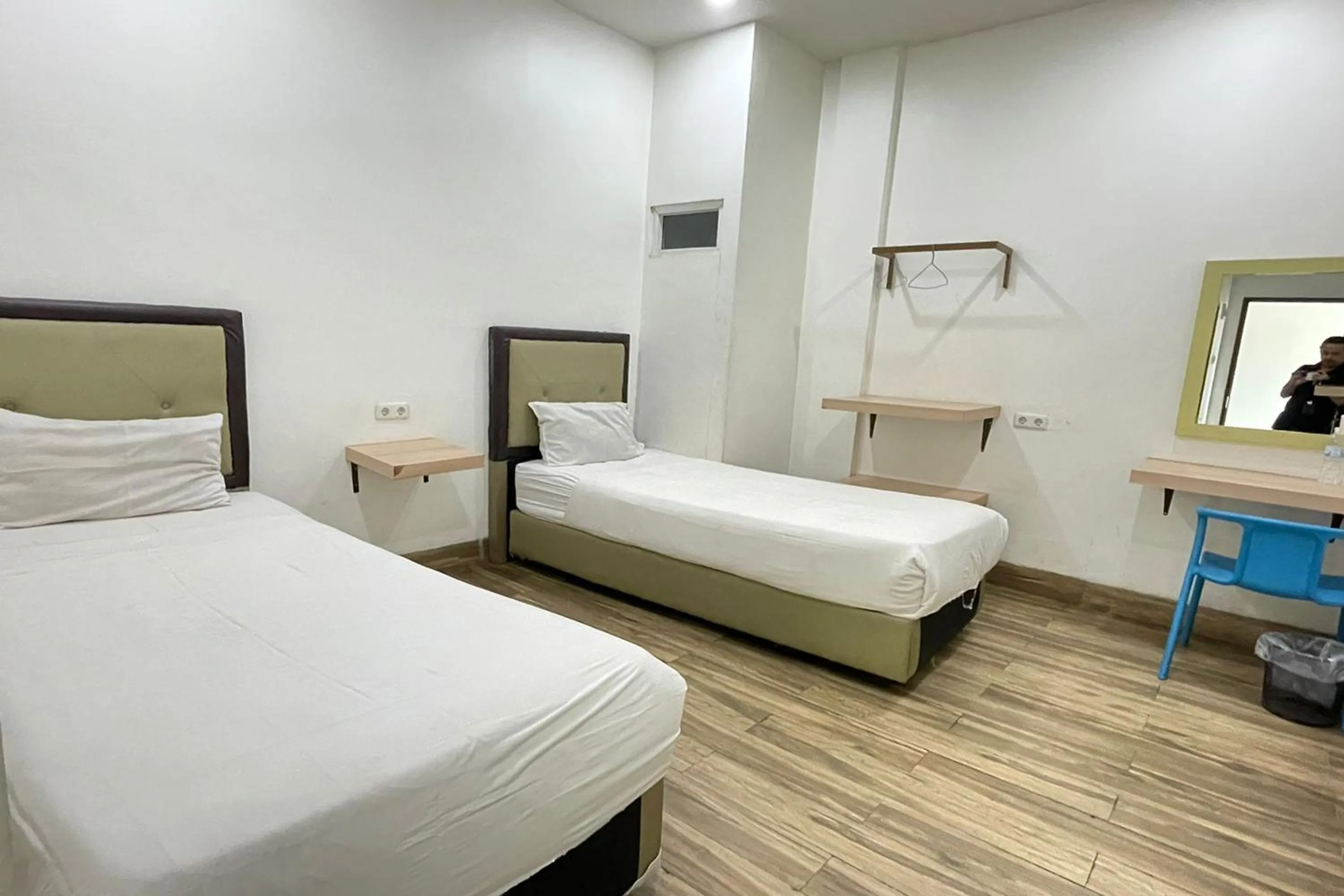 Deluxe Twin Room in Residence 8