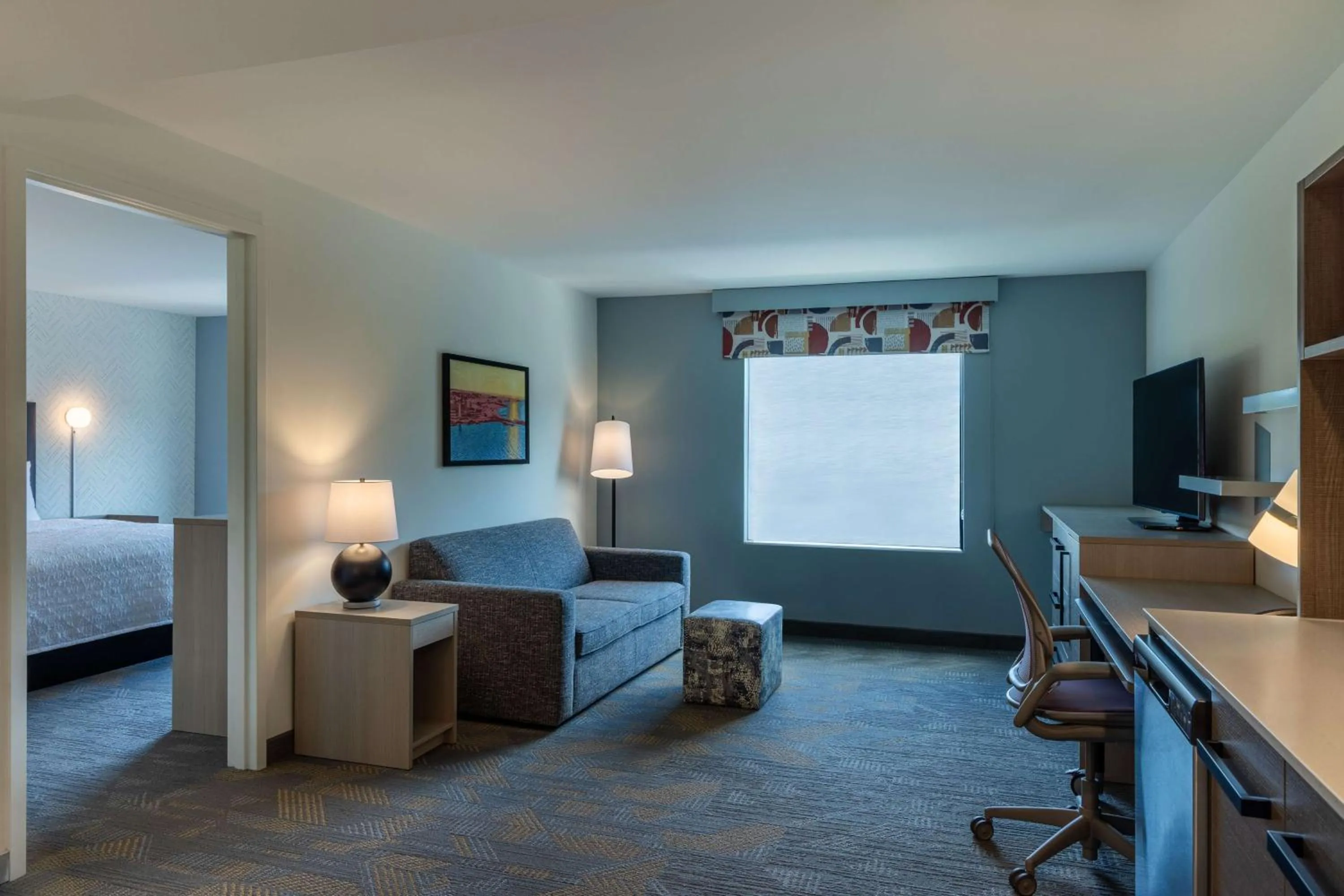 One-Bedroom Queen Suite with Bath Tub - Mobility Accessible in Home2 Suites By Hilton East Haven New Haven