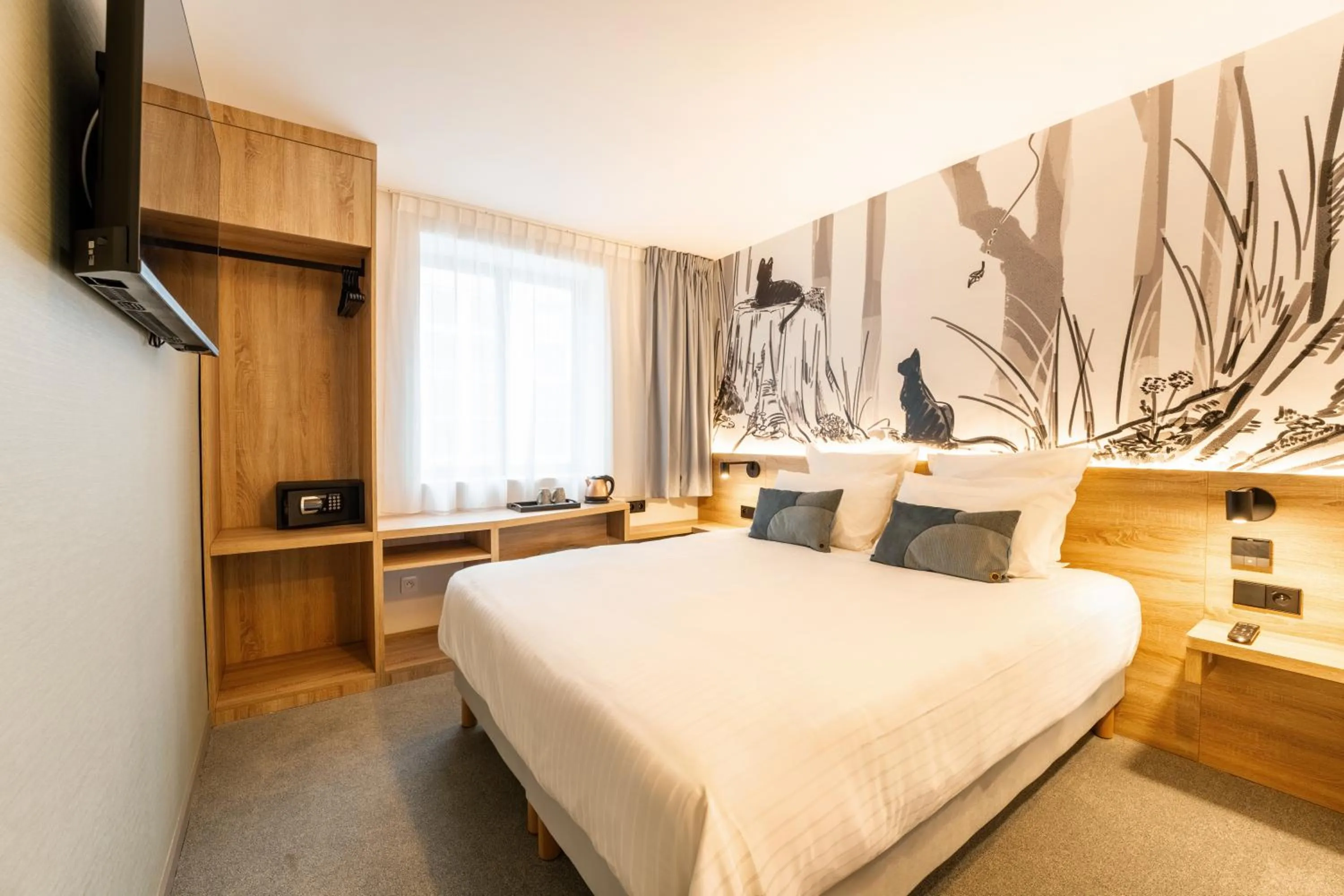 Superior Double Room in GREEN PARK HOTEL PARIS