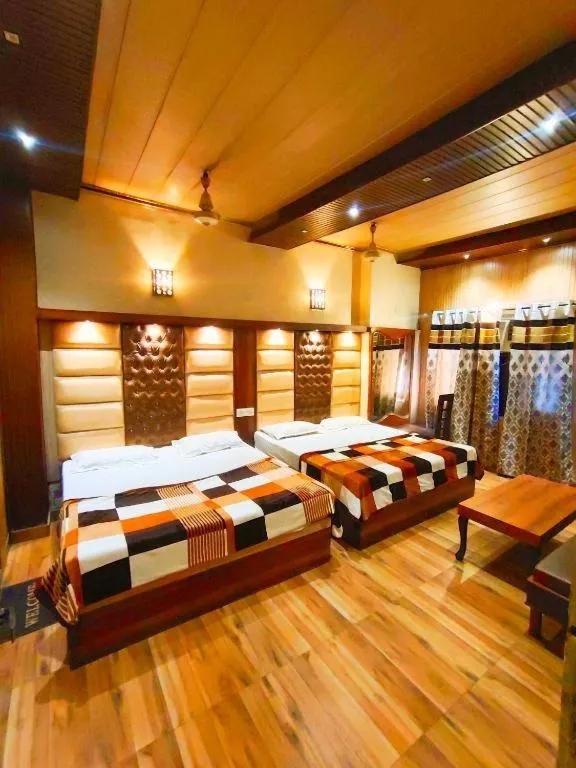 Classic Triple Room - single occupancy in Hotel O Revoli