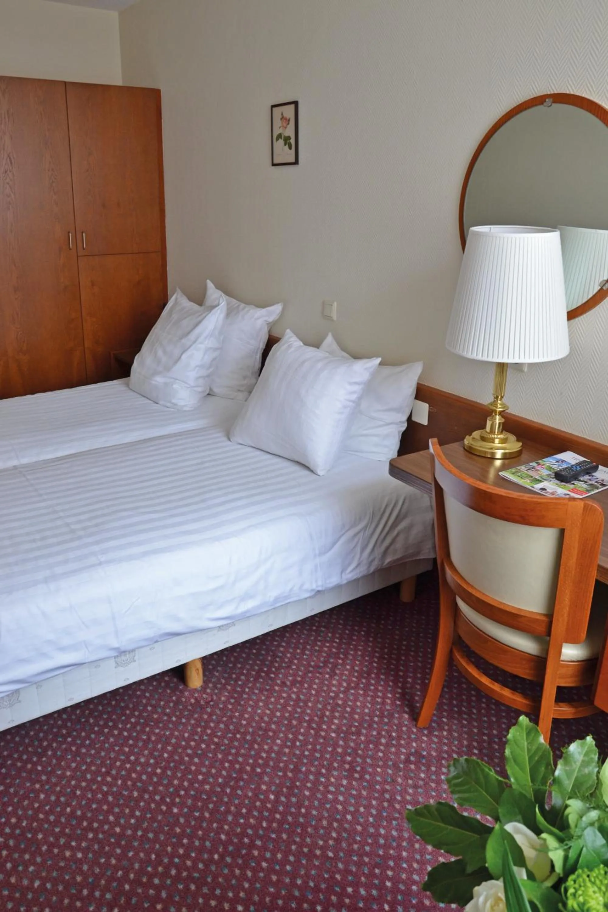 Budget Double Room in Fletcher Hotel De Zalm