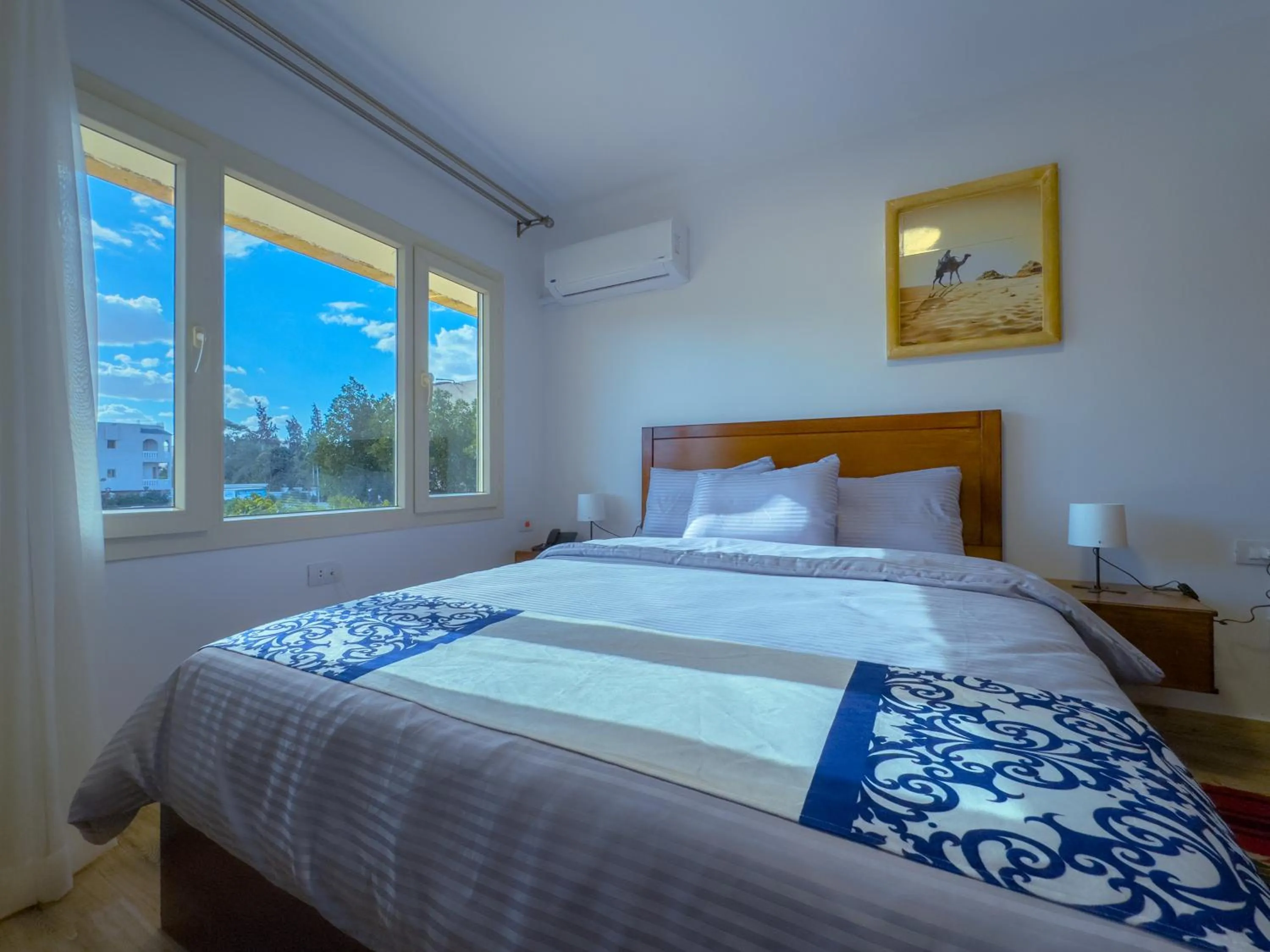 Deluxe Double Room in Royal Crown Hotel Giza Pyramids View