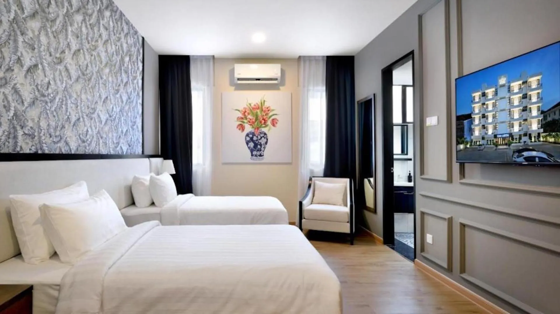 Superior Twin Room in The Leith